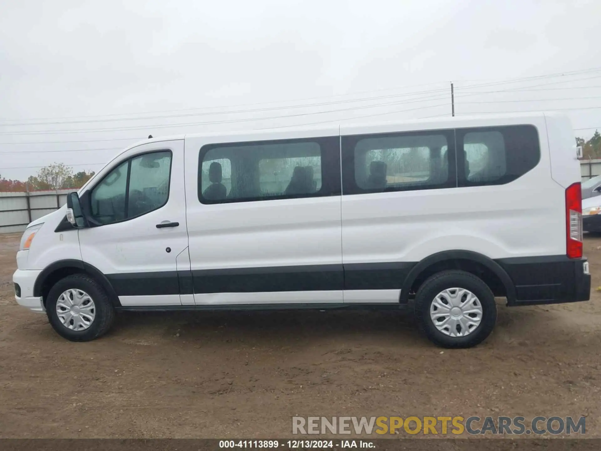 13 fotografías del automóvil dañado 1FBAX2Y82NKA48363 FORD TRANSIT-350 PASSENGER VAN 2022