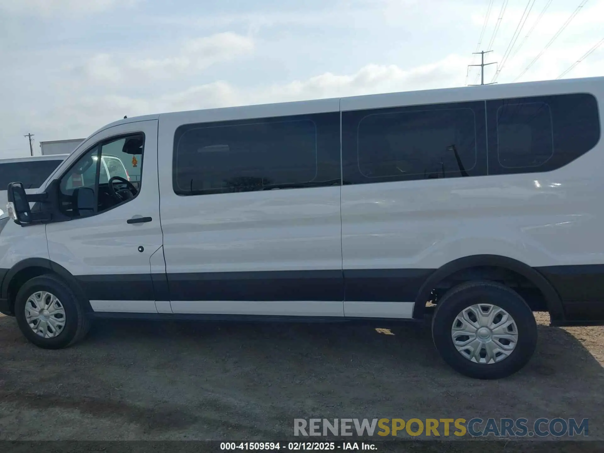 14 fotografías del automóvil dañado 1FBAX2Y85NKA67506 FORD TRANSIT-350 PASSENGER VAN 2022