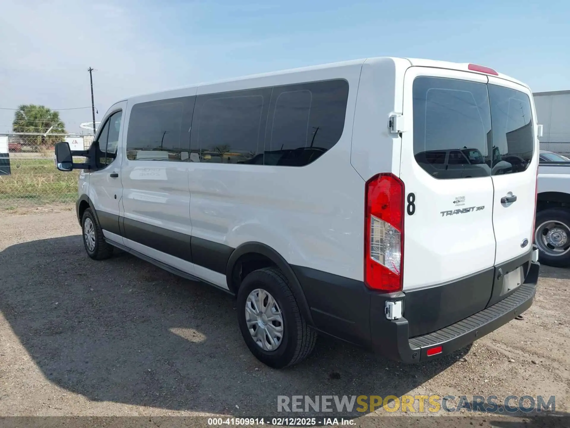 3 fotografías del automóvil dañado 1FBAX2Y85NKA67540 FORD TRANSIT-350 PASSENGER VAN 2022