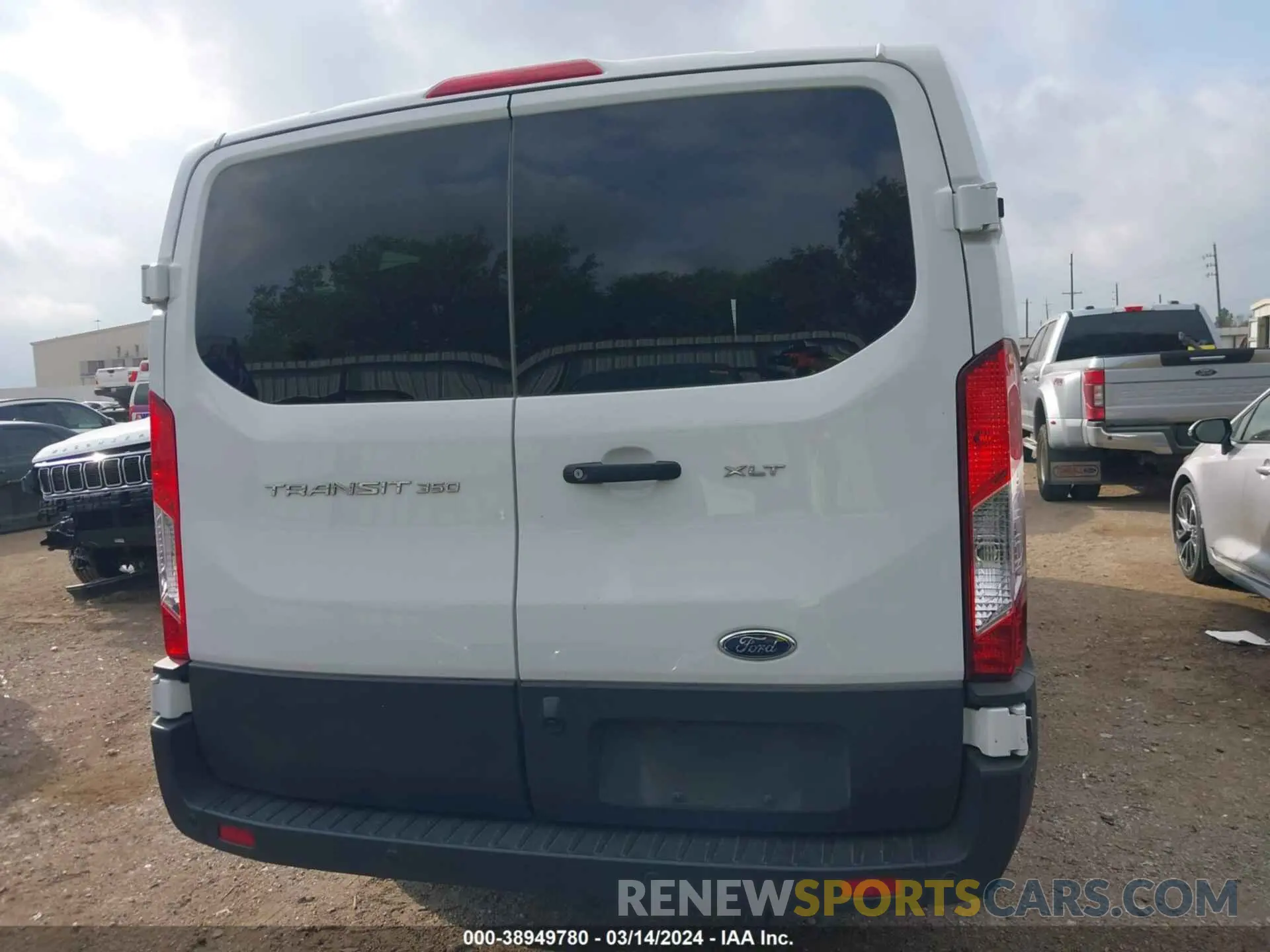 17 fotografías del automóvil dañado 1FBAX2Y86NKA79079 FORD TRANSIT-350 PASSENGER VAN 2022