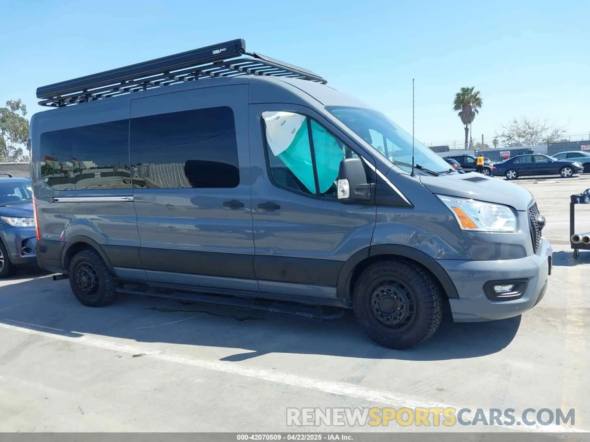 13 fotografías del automóvil dañado 1FBAX9CG0NKA12310 FORD TRANSIT-350 PASSENGER VAN 2022