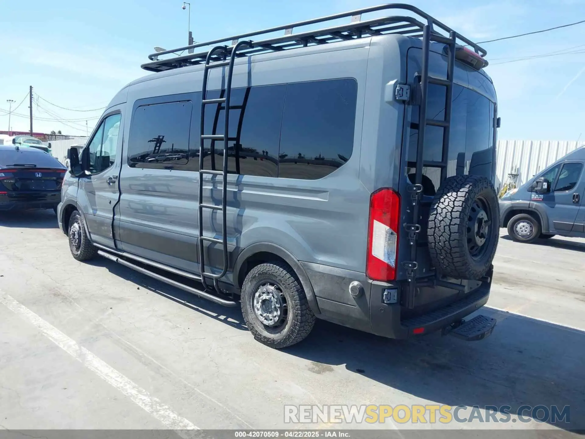 3 fotografías del automóvil dañado 1FBAX9CG0NKA12310 FORD TRANSIT-350 PASSENGER VAN 2022