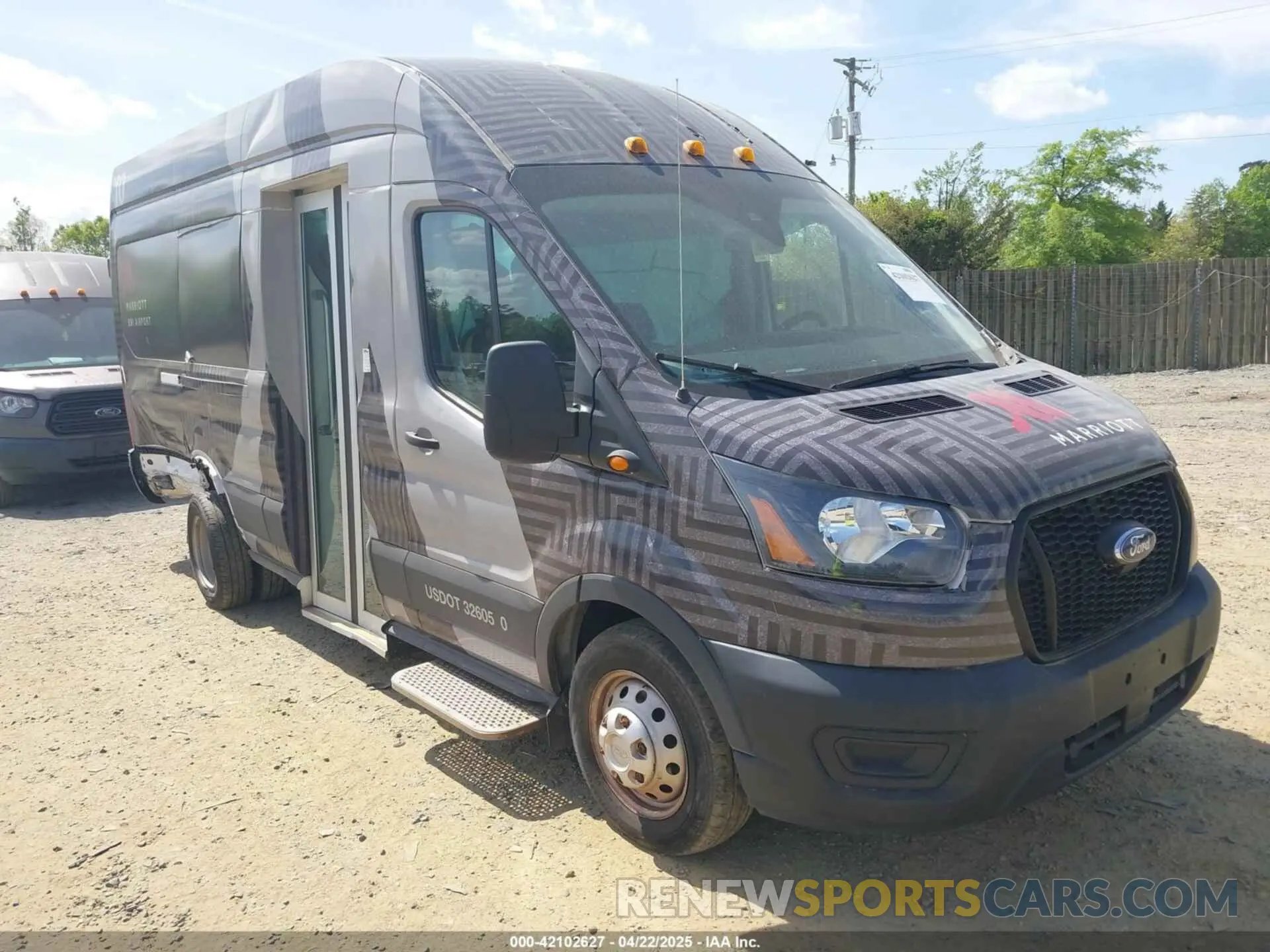 1 fotografías del automóvil dañado 1FDVU4X87NKA02817 FORD TRANSIT-350 PASSENGER VAN 2022