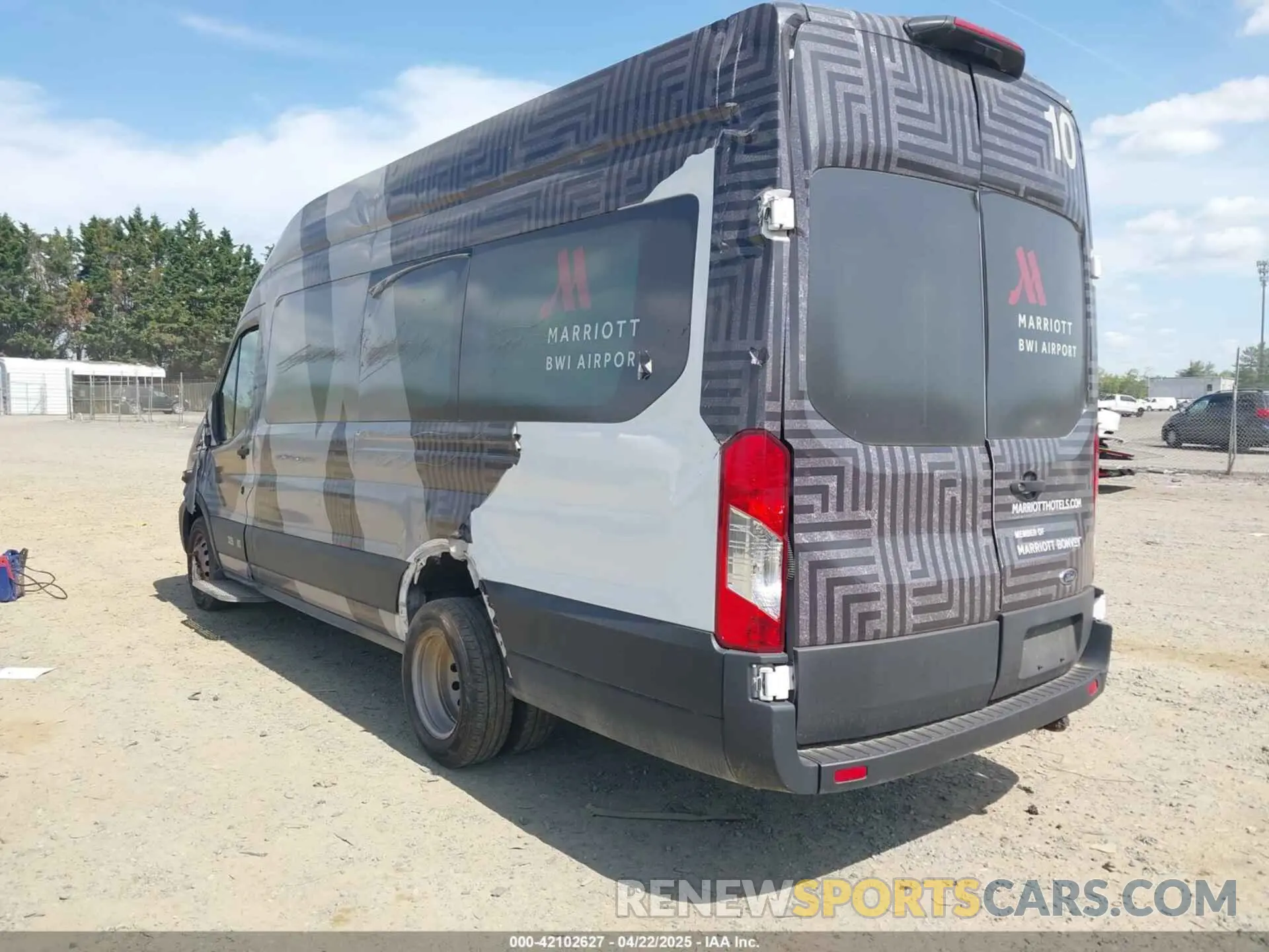 3 fotografías del automóvil dañado 1FDVU4X87NKA02817 FORD TRANSIT-350 PASSENGER VAN 2022