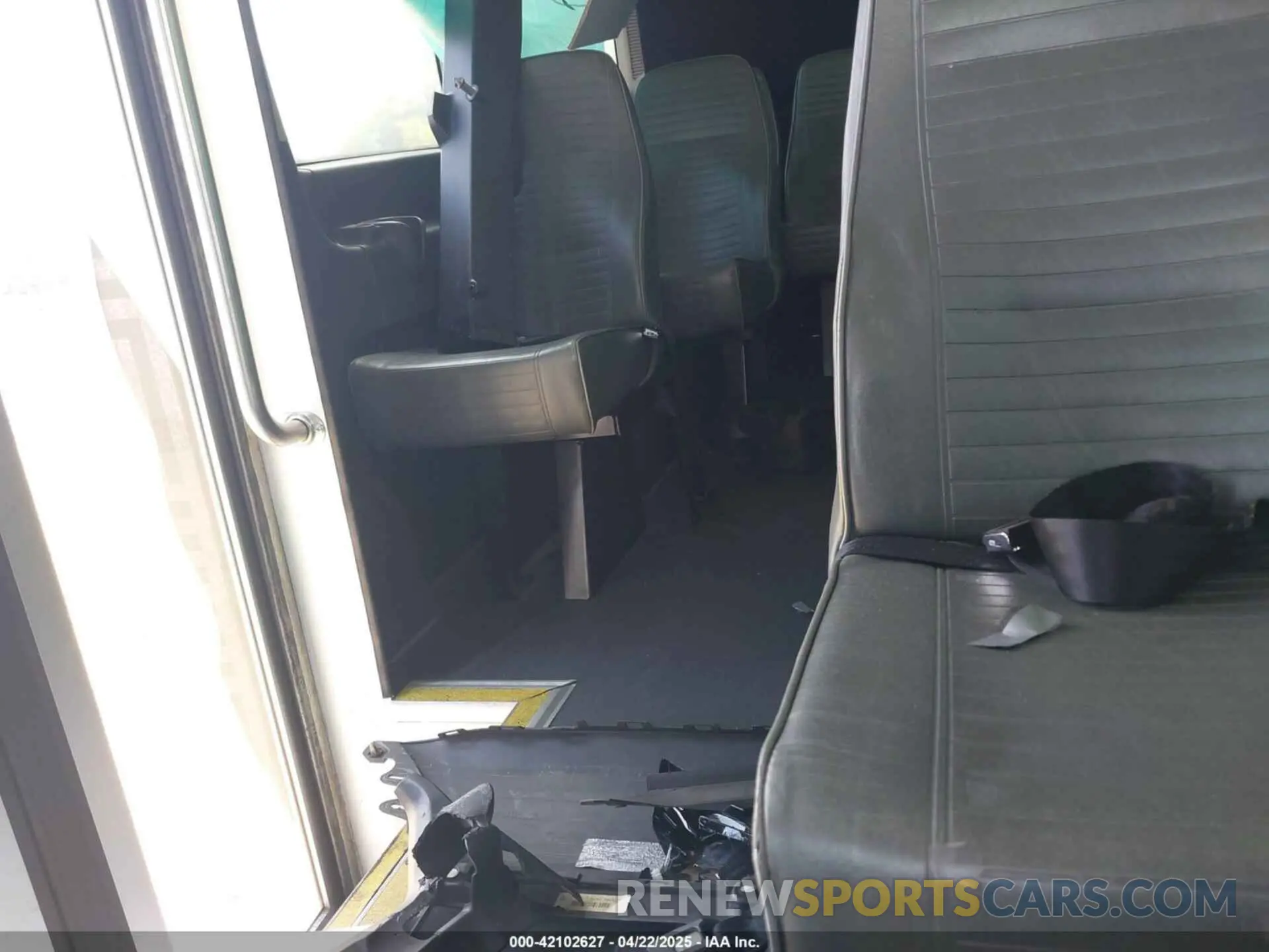 7 fotografías del automóvil dañado 1FDVU4X87NKA02817 FORD TRANSIT-350 PASSENGER VAN 2022