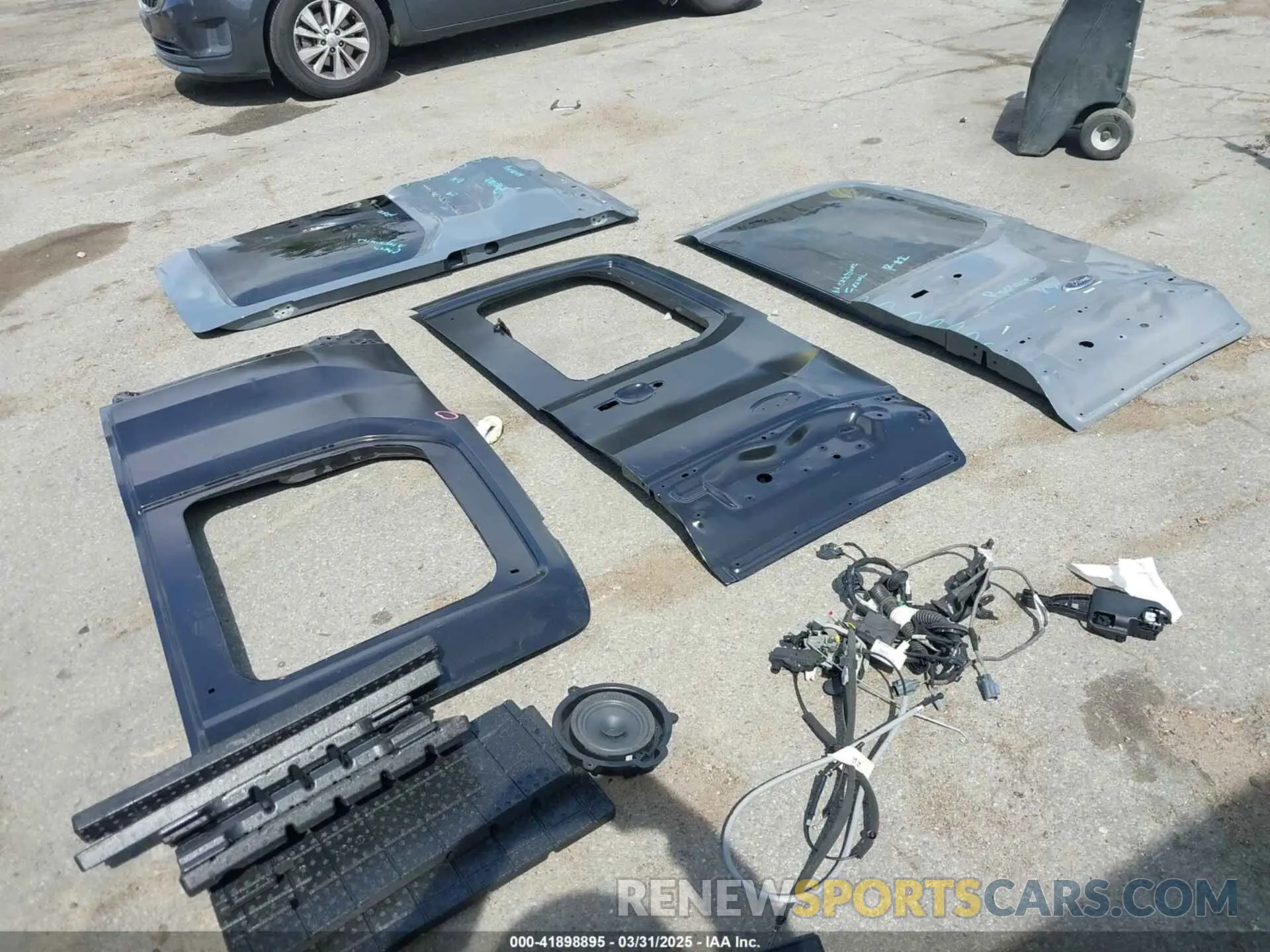21 fotografías del automóvil dañado 1FBAX2C82PKB58582 FORD TRANSIT-350 PASSENGER VAN 2023