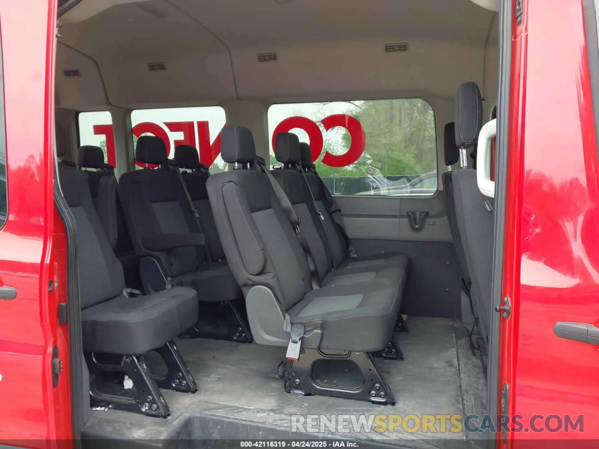 8 fotografías del automóvil dañado 1FBAX2CG0PKB98201 FORD TRANSIT-350 PASSENGER VAN 2023