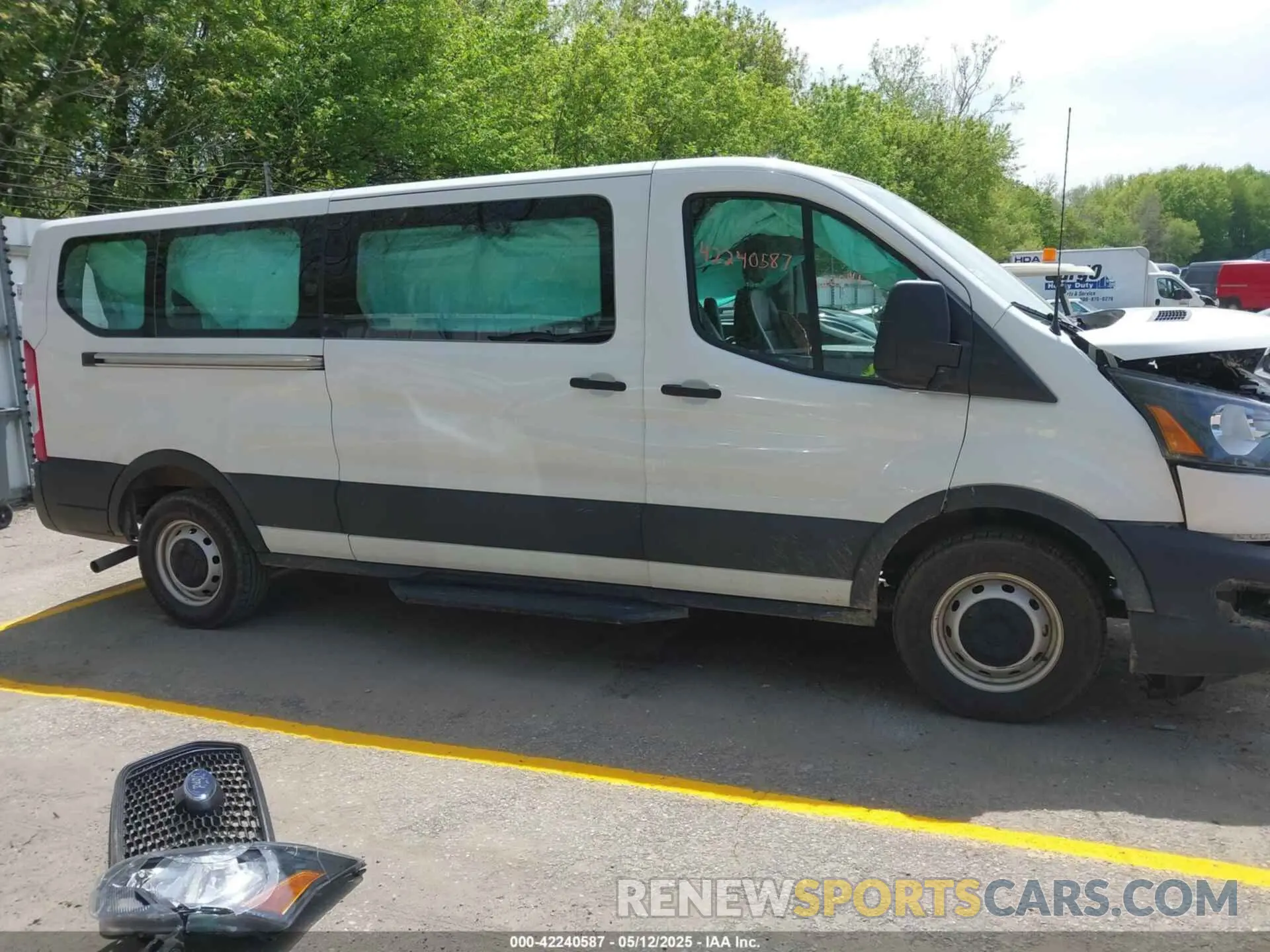 14 fotografías del automóvil dañado 1FBAX2Y82PKA55722 FORD TRANSIT-350 PASSENGER VAN 2023