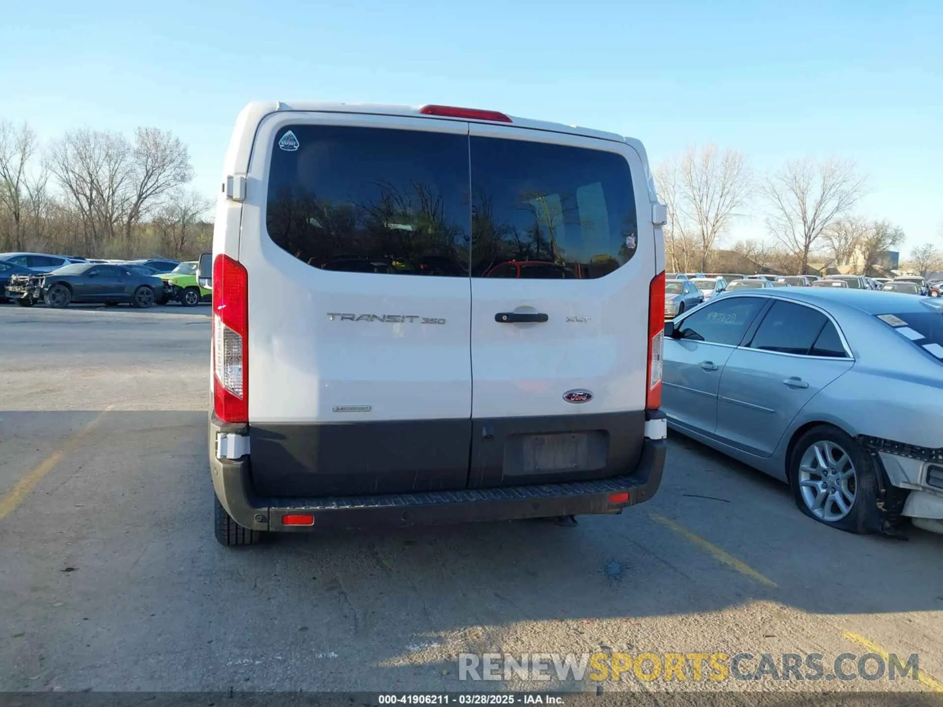 16 fotografías del automóvil dañado 1FBAX2YG1PKA89545 FORD TRANSIT-350 PASSENGER VAN 2023