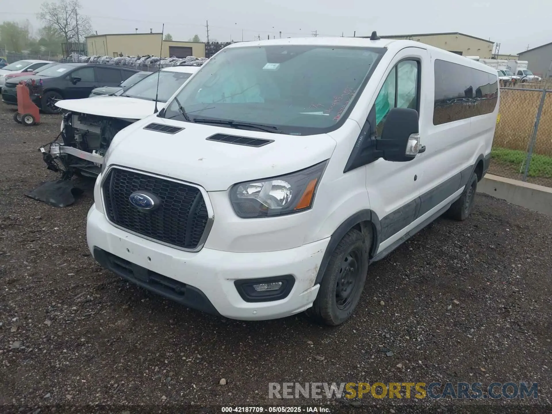 2 fotografías del automóvil dañado 1FBAX2YG1PKA92302 FORD TRANSIT-350 PASSENGER VAN 2023