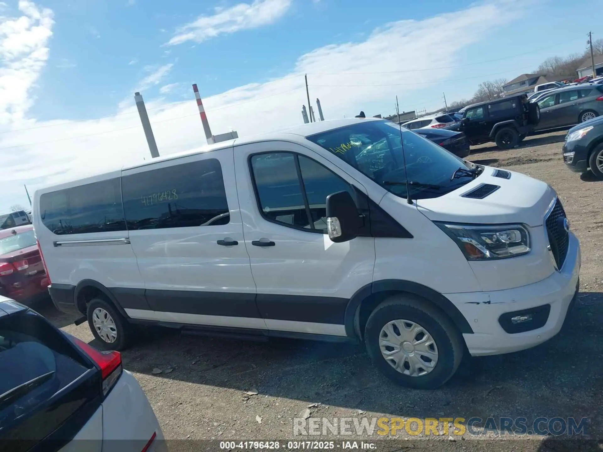 13 fotografías del automóvil dañado 1FBAX2YG2PKA45201 FORD TRANSIT-350 PASSENGER VAN 2023