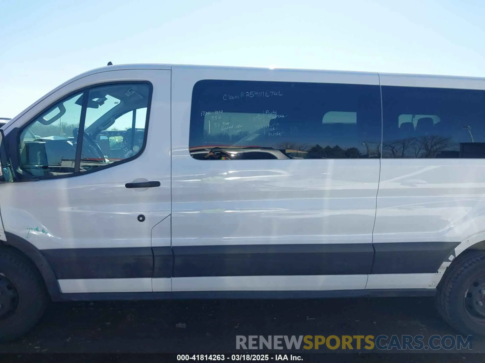 14 fotografías del automóvil dañado 1FBAX2YG2PKB09012 FORD TRANSIT-350 PASSENGER VAN 2023