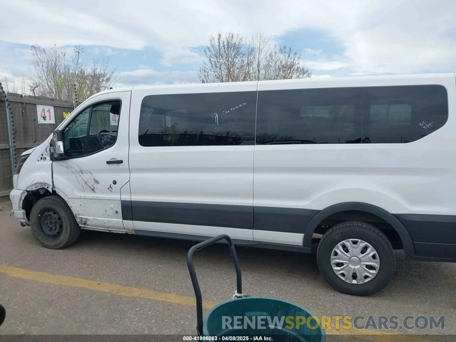 14 fotografías del automóvil dañado 1FBAX2YG3PKA63237 FORD TRANSIT-350 PASSENGER VAN 2023
