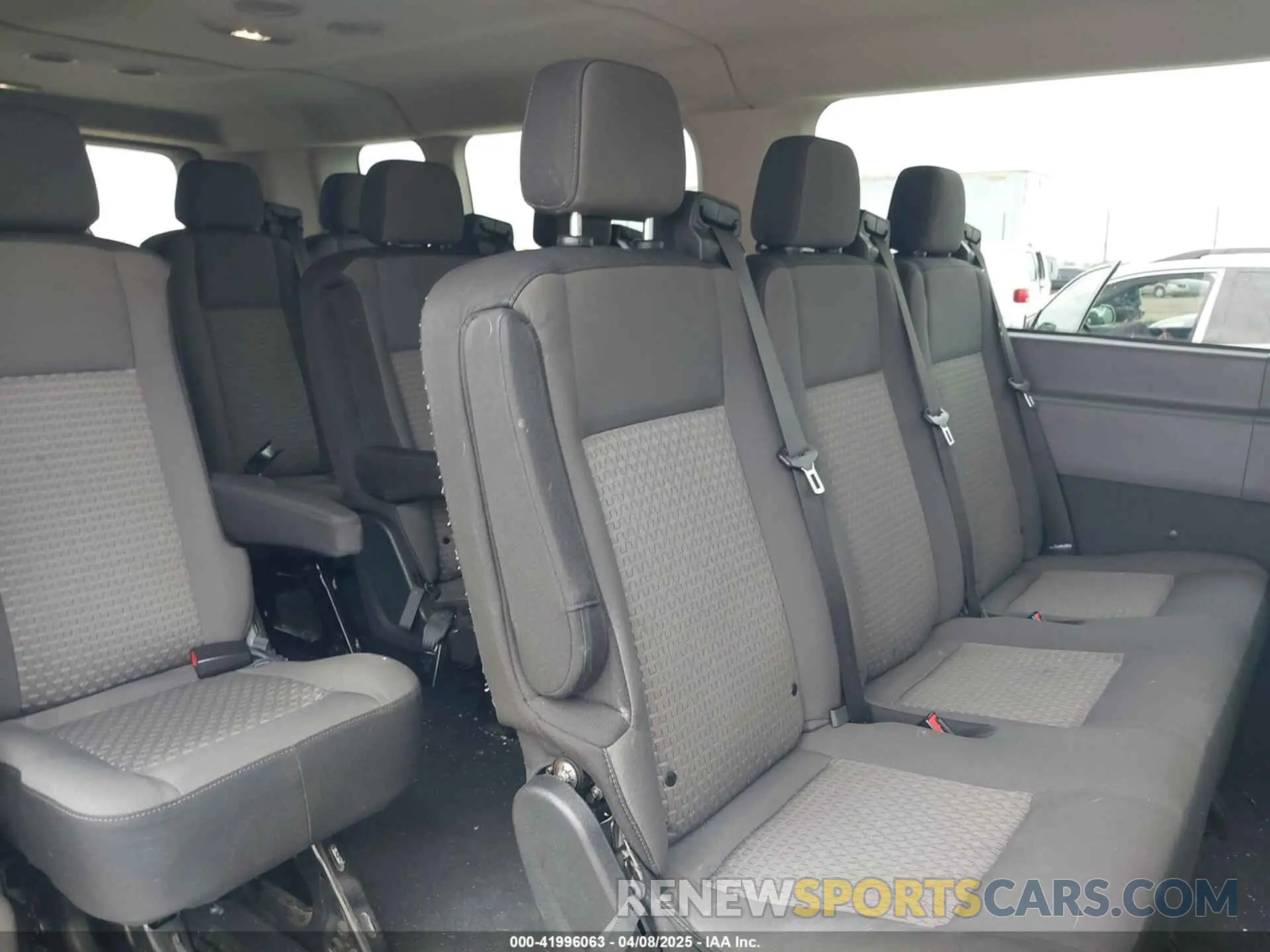 8 fotografías del automóvil dañado 1FBAX2YG3PKA63237 FORD TRANSIT-350 PASSENGER VAN 2023