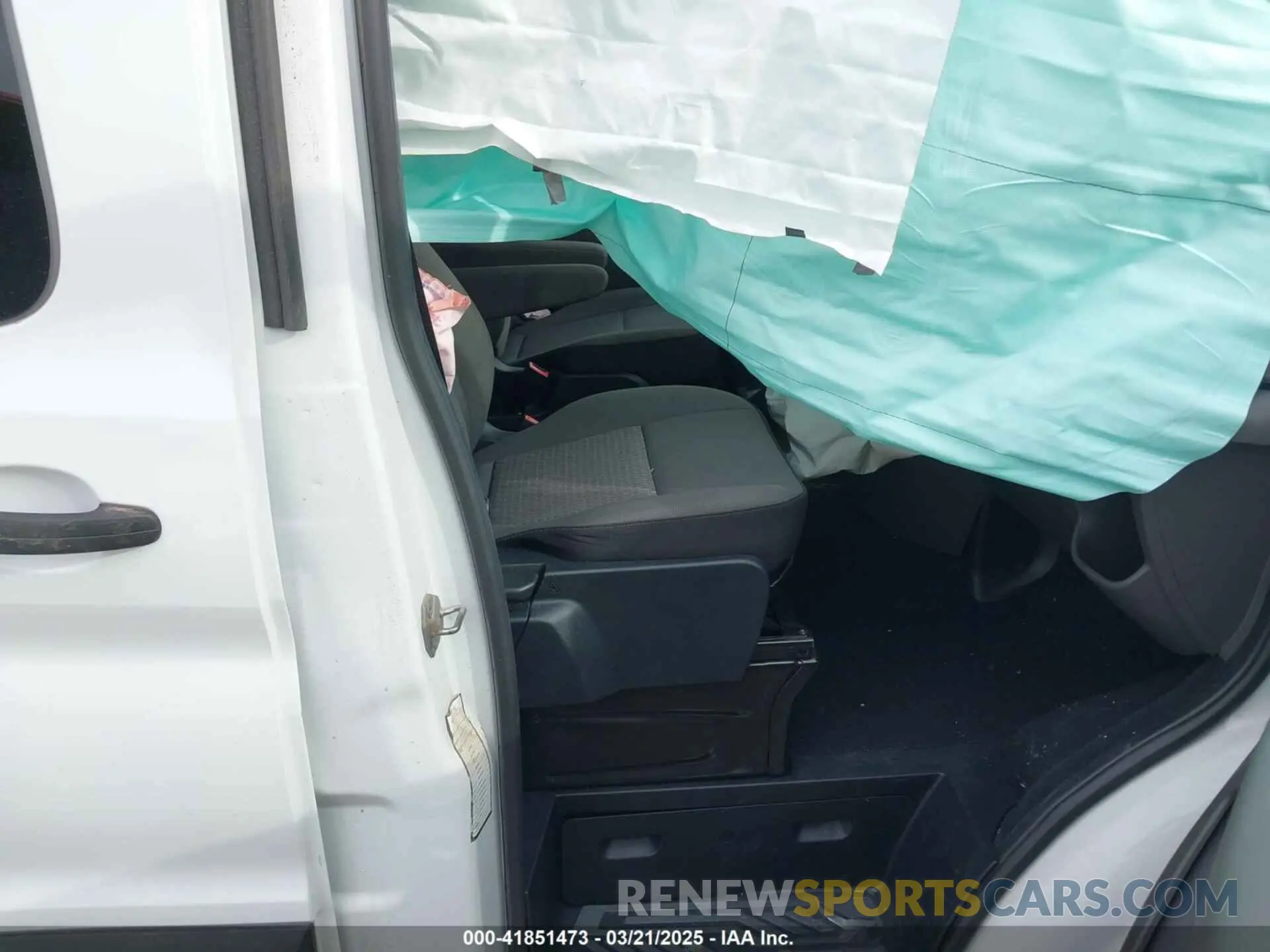 5 fotografías del automóvil dañado 1FBAX2YGXPKB41710 FORD TRANSIT-350 PASSENGER VAN 2023