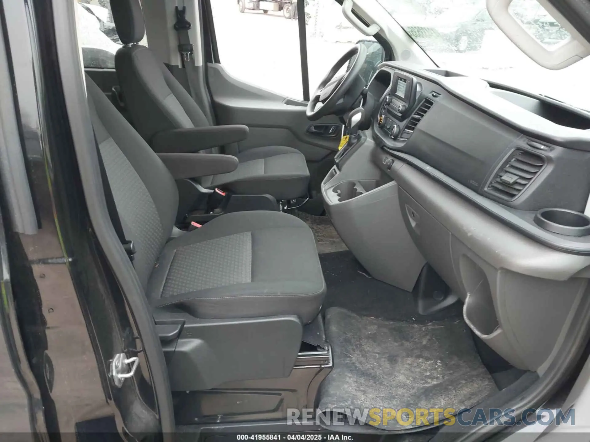5 fotografías del automóvil dañado 1FBAX9Y89PKC12414 FORD TRANSIT-350 PASSENGER VAN 2023