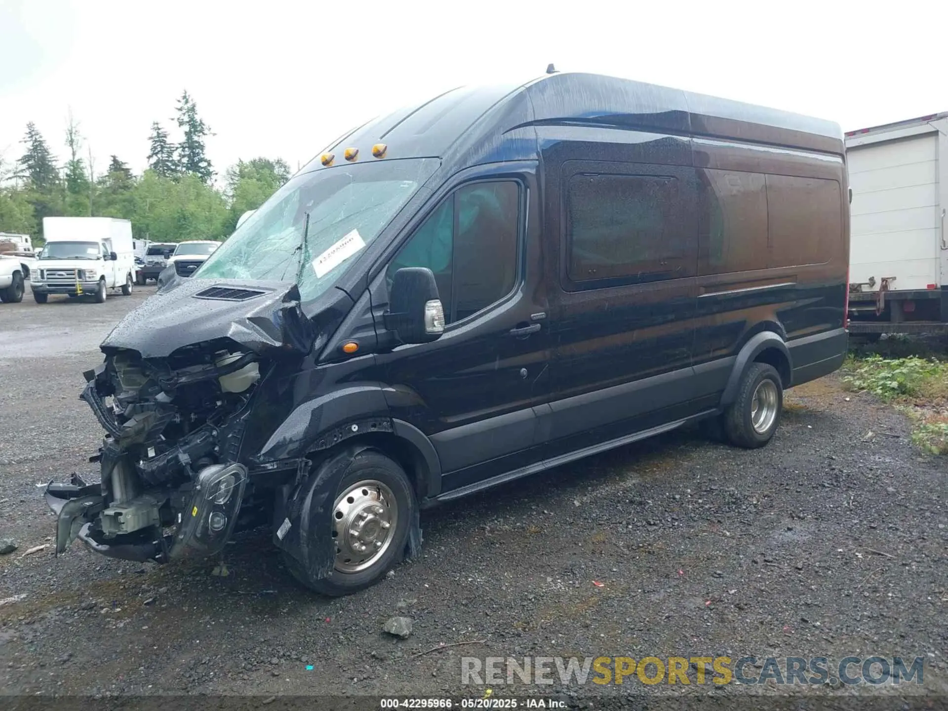 2 fotografías del automóvil dañado 1FBVU4X83PKA55378 FORD TRANSIT-350 PASSENGER VAN 2023