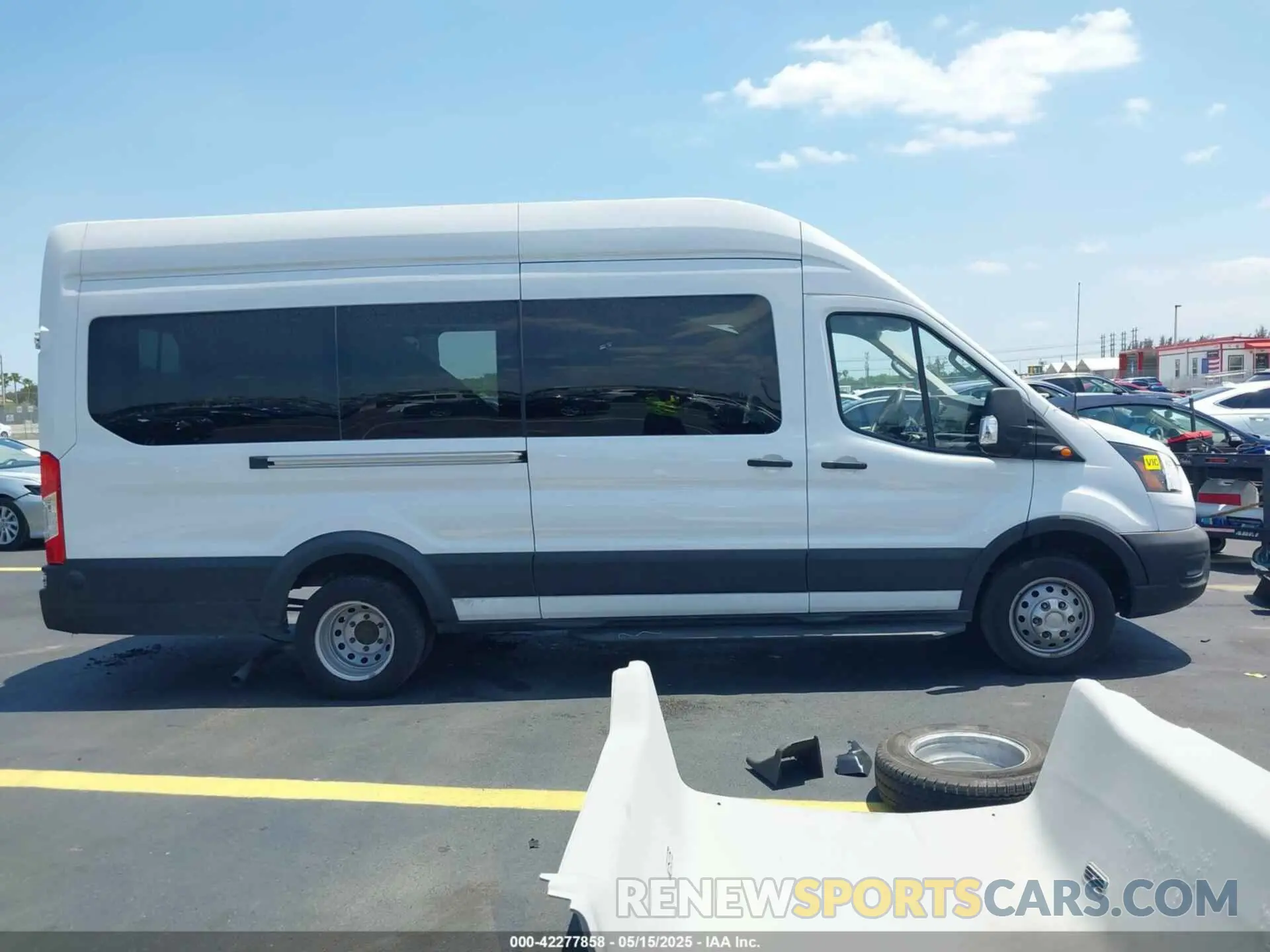 14 fotografías del automóvil dañado 1FBVU4X83PKB84849 FORD TRANSIT-350 PASSENGER VAN 2023