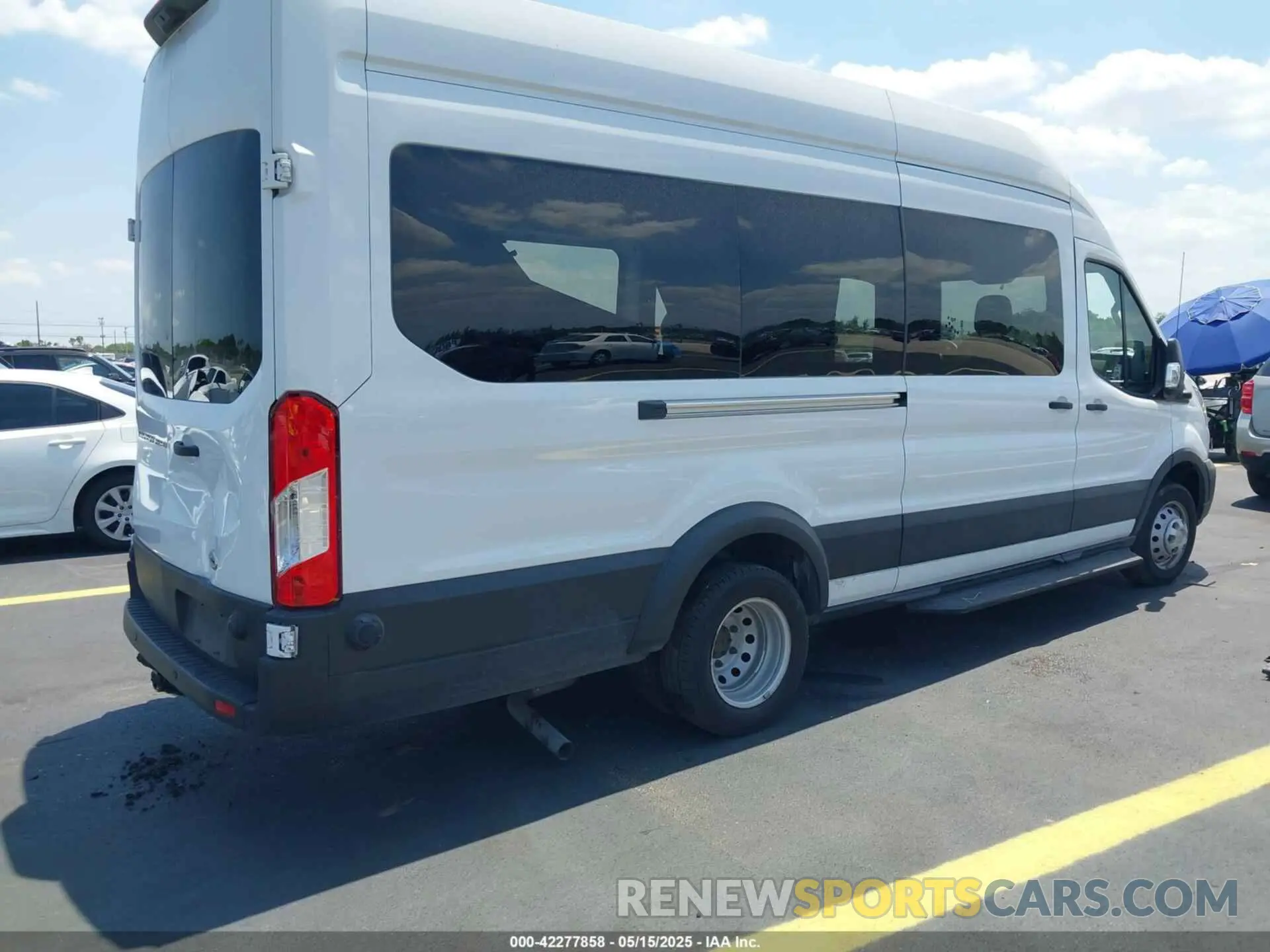 4 fotografías del automóvil dañado 1FBVU4X83PKB84849 FORD TRANSIT-350 PASSENGER VAN 2023