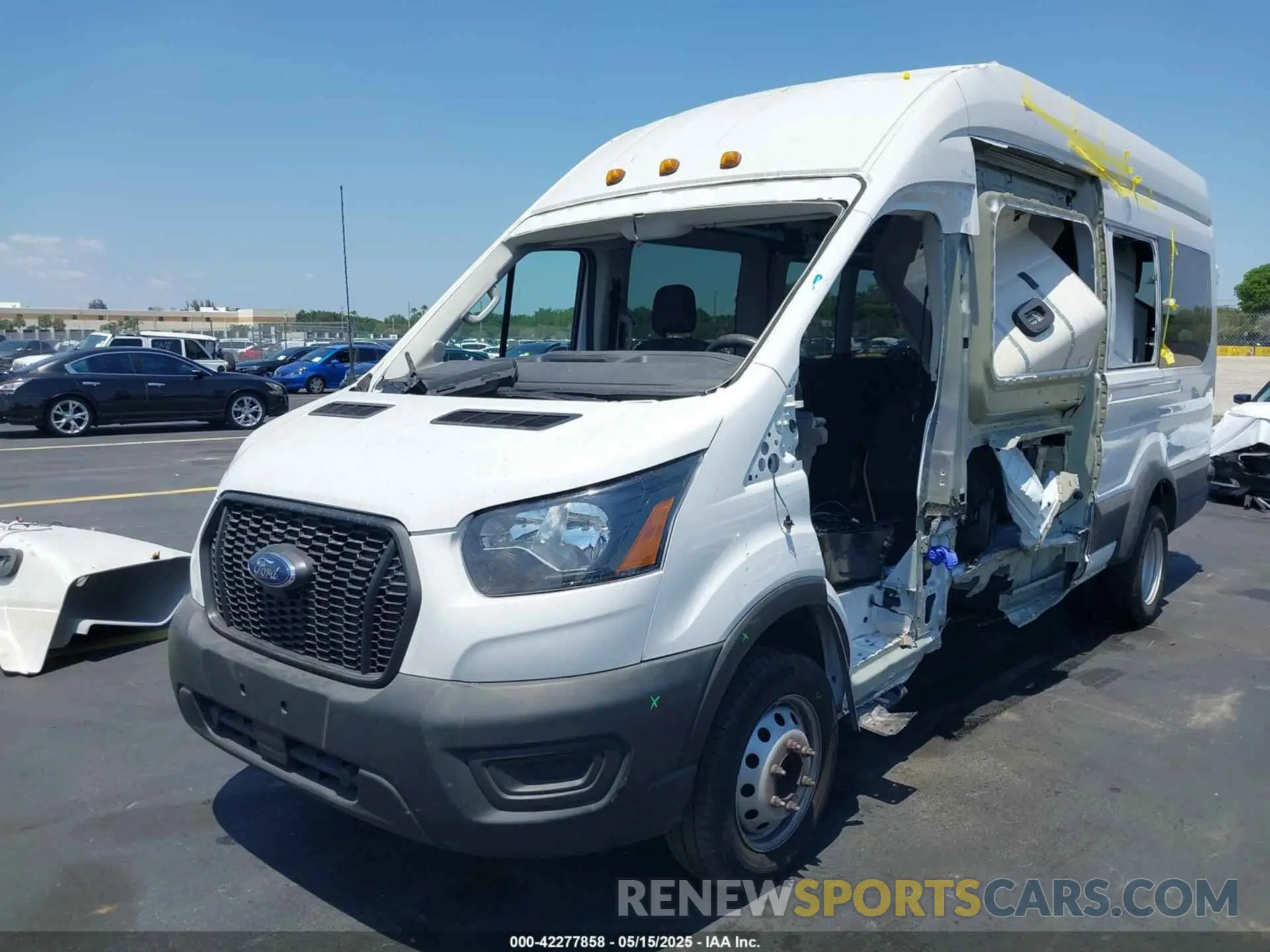 6 fotografías del automóvil dañado 1FBVU4X83PKB84849 FORD TRANSIT-350 PASSENGER VAN 2023