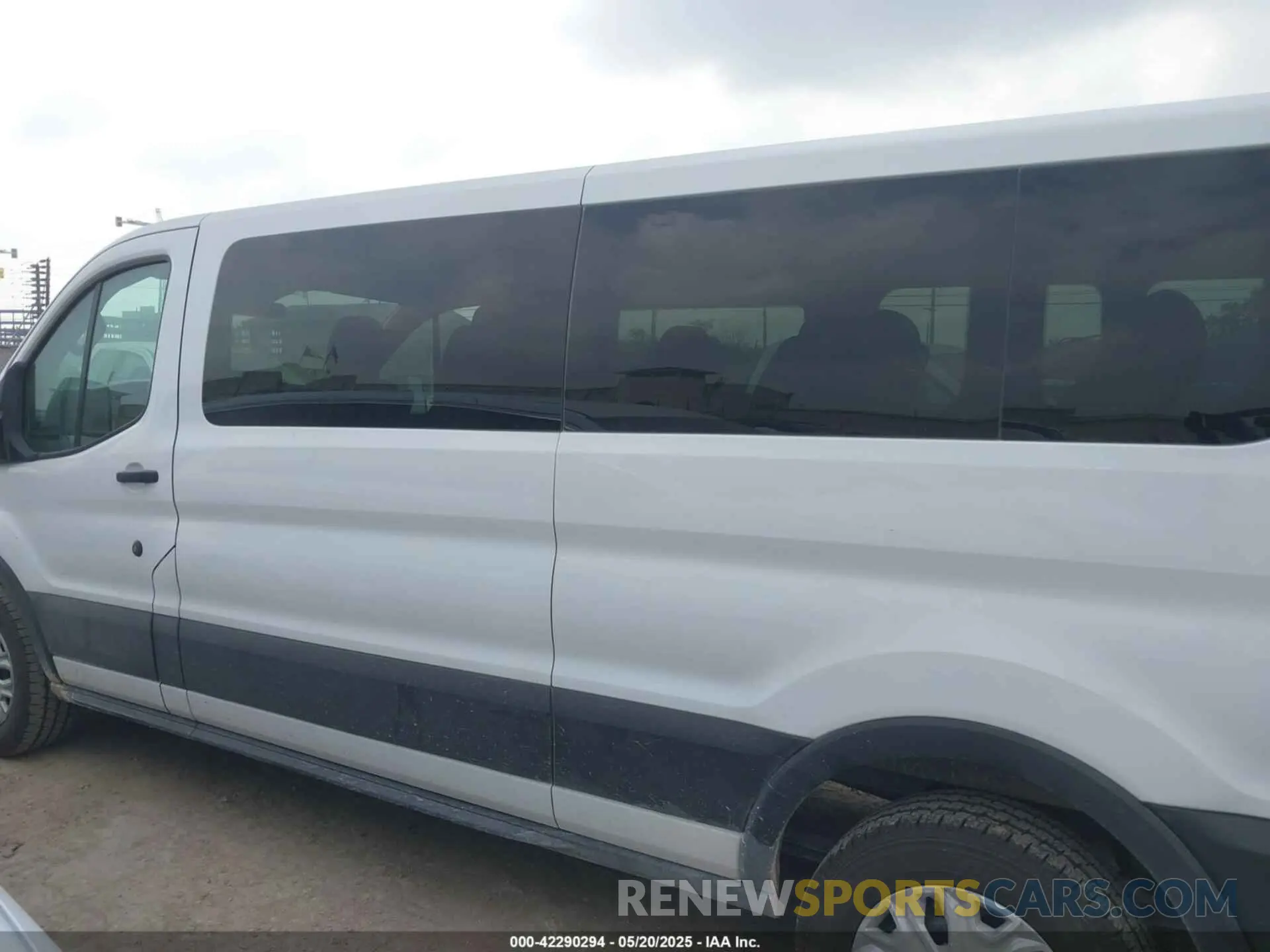 14 fotografías del automóvil dañado 1FDAX2Y89PKA45101 FORD TRANSIT-350 PASSENGER VAN 2023