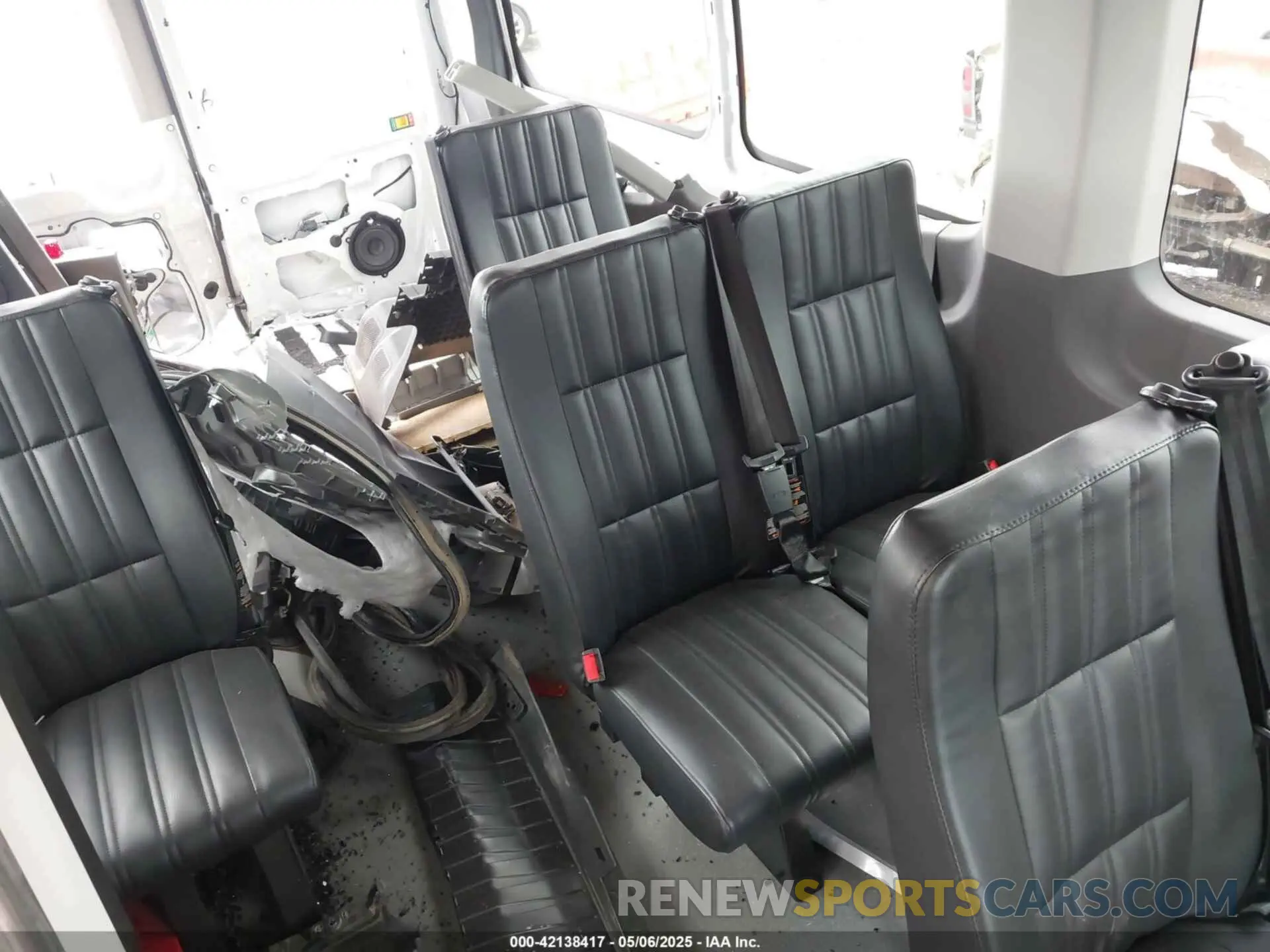 7 fotografías del automóvil dañado 1FDVU5XG0PKB93819 FORD TRANSIT-350 PASSENGER VAN 2023