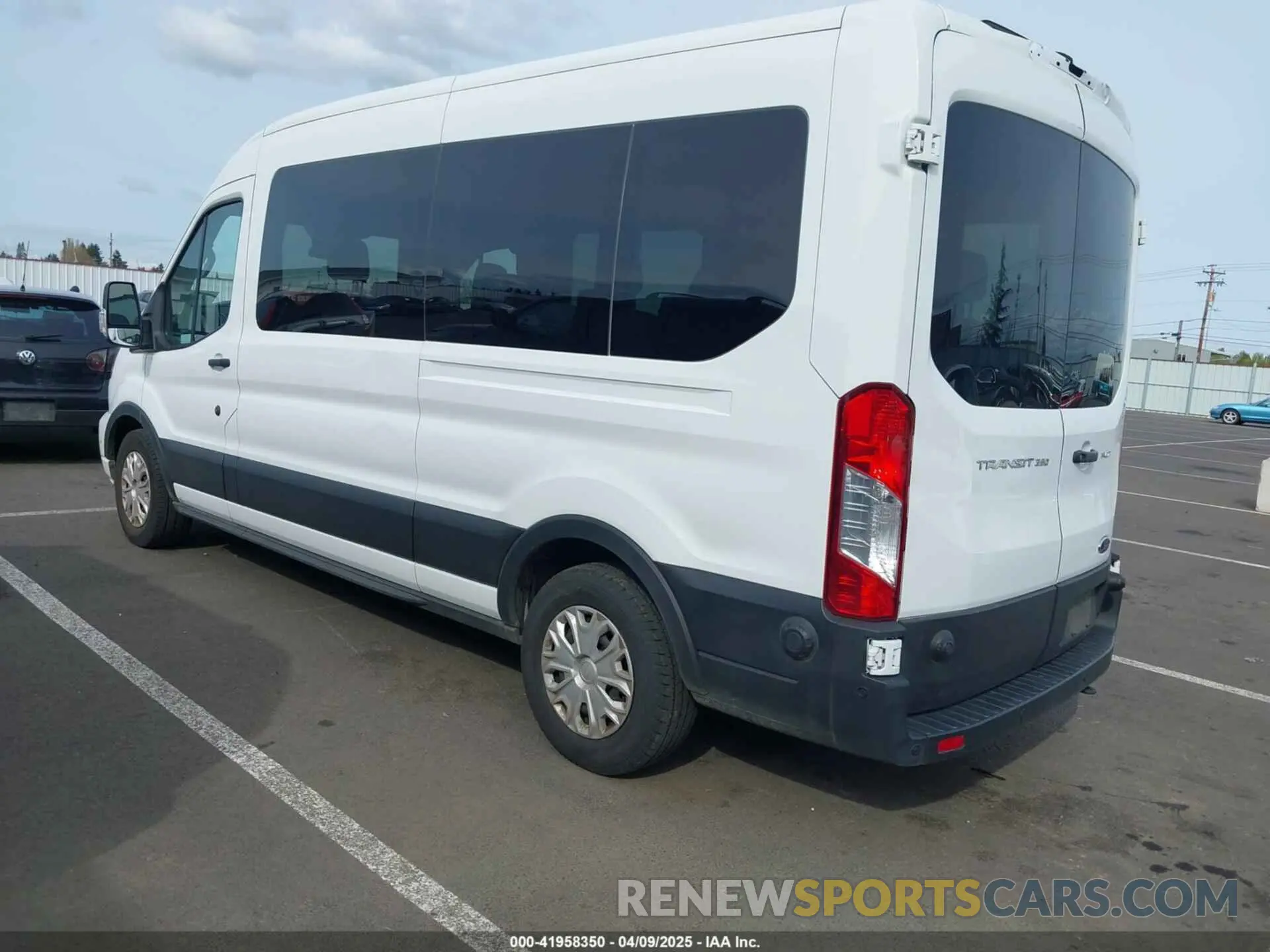 3 fotografías del automóvil dañado 1FBAX2C83RKA51950 FORD TRANSIT-350 PASSENGER VAN 2024