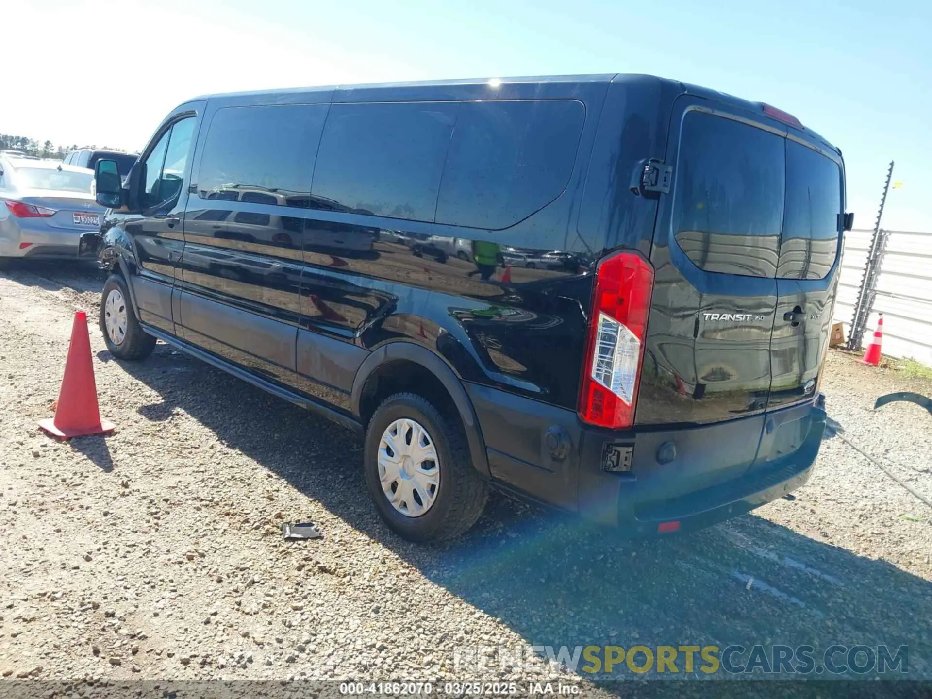 3 fotografías del automóvil dañado 1FBAX2Y80RKA16100 FORD TRANSIT-350 PASSENGER VAN 2024