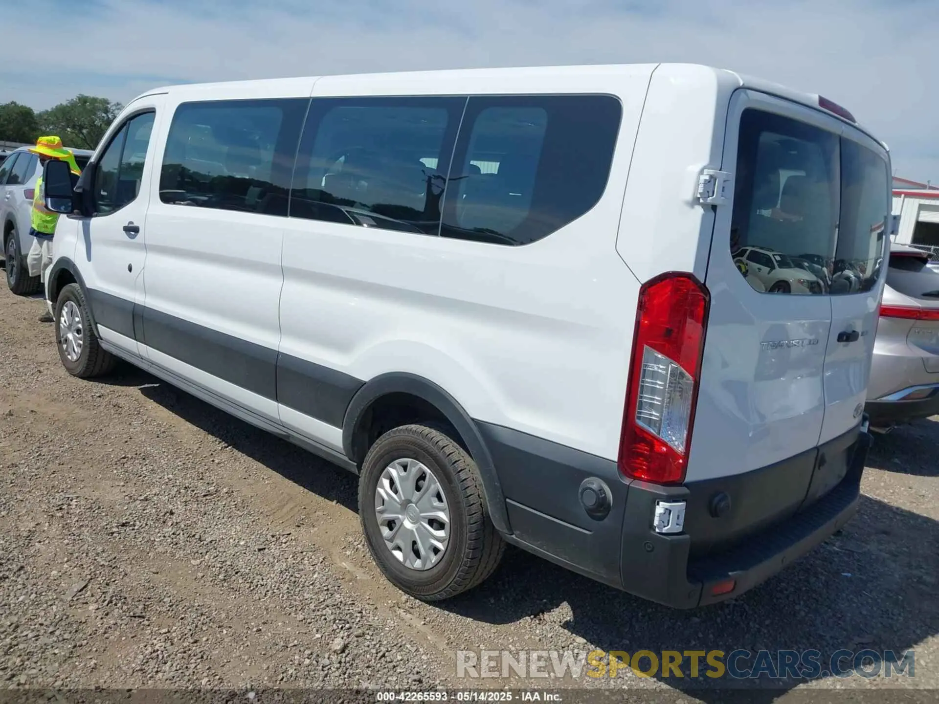 3 fotografías del automóvil dañado 1FBAX2Y86RKA08969 FORD TRANSIT-350 PASSENGER VAN 2024