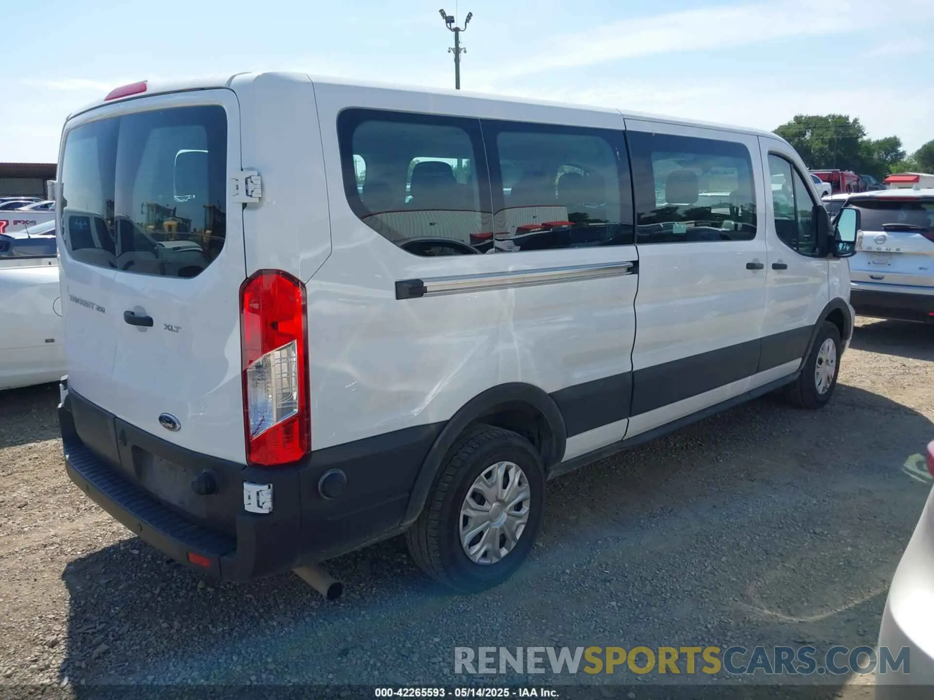 4 fotografías del automóvil dañado 1FBAX2Y86RKA08969 FORD TRANSIT-350 PASSENGER VAN 2024