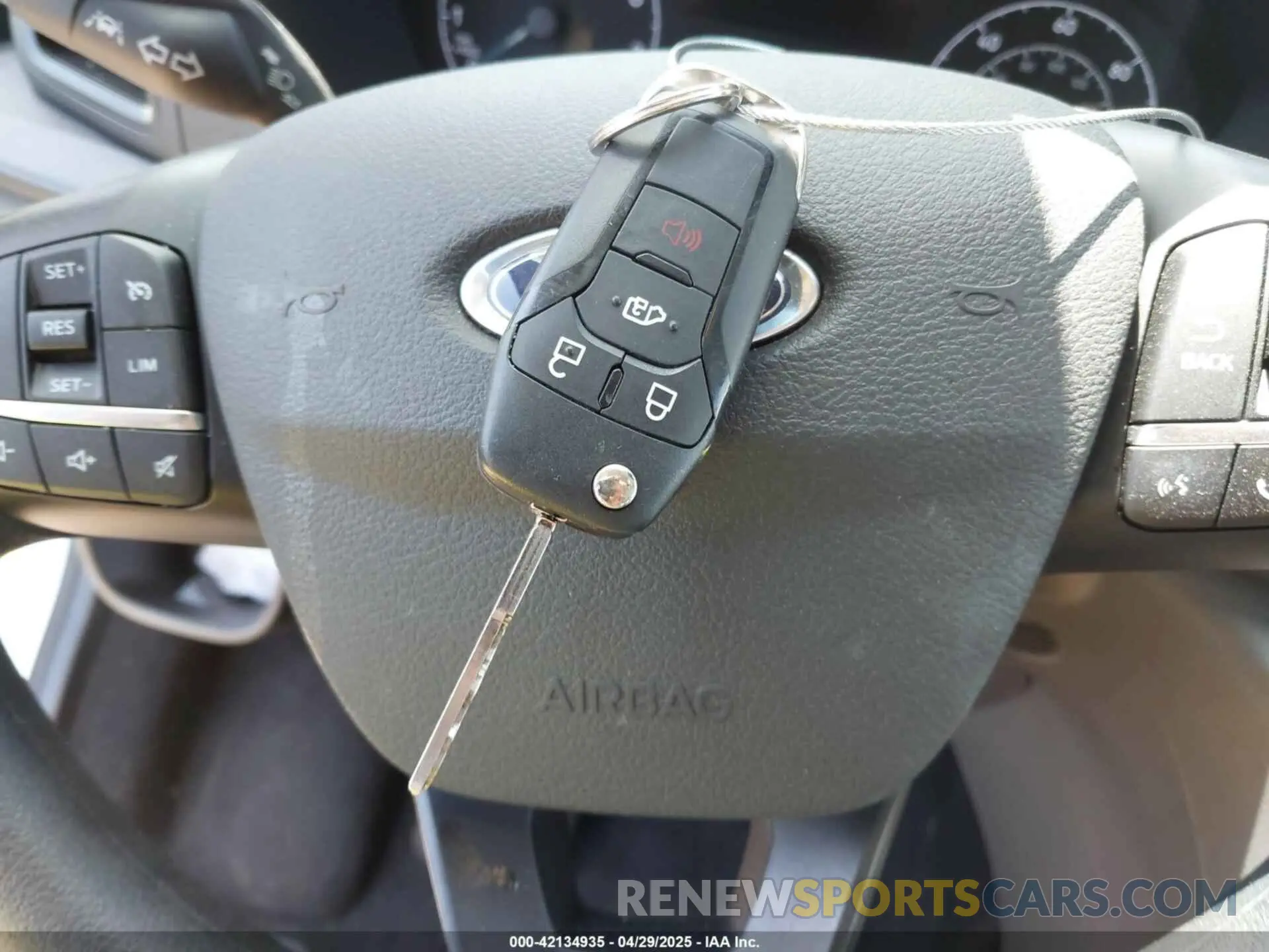 11 fotografías del automóvil dañado 1FBAX2Y88RKA15681 FORD TRANSIT-350 PASSENGER VAN 2024