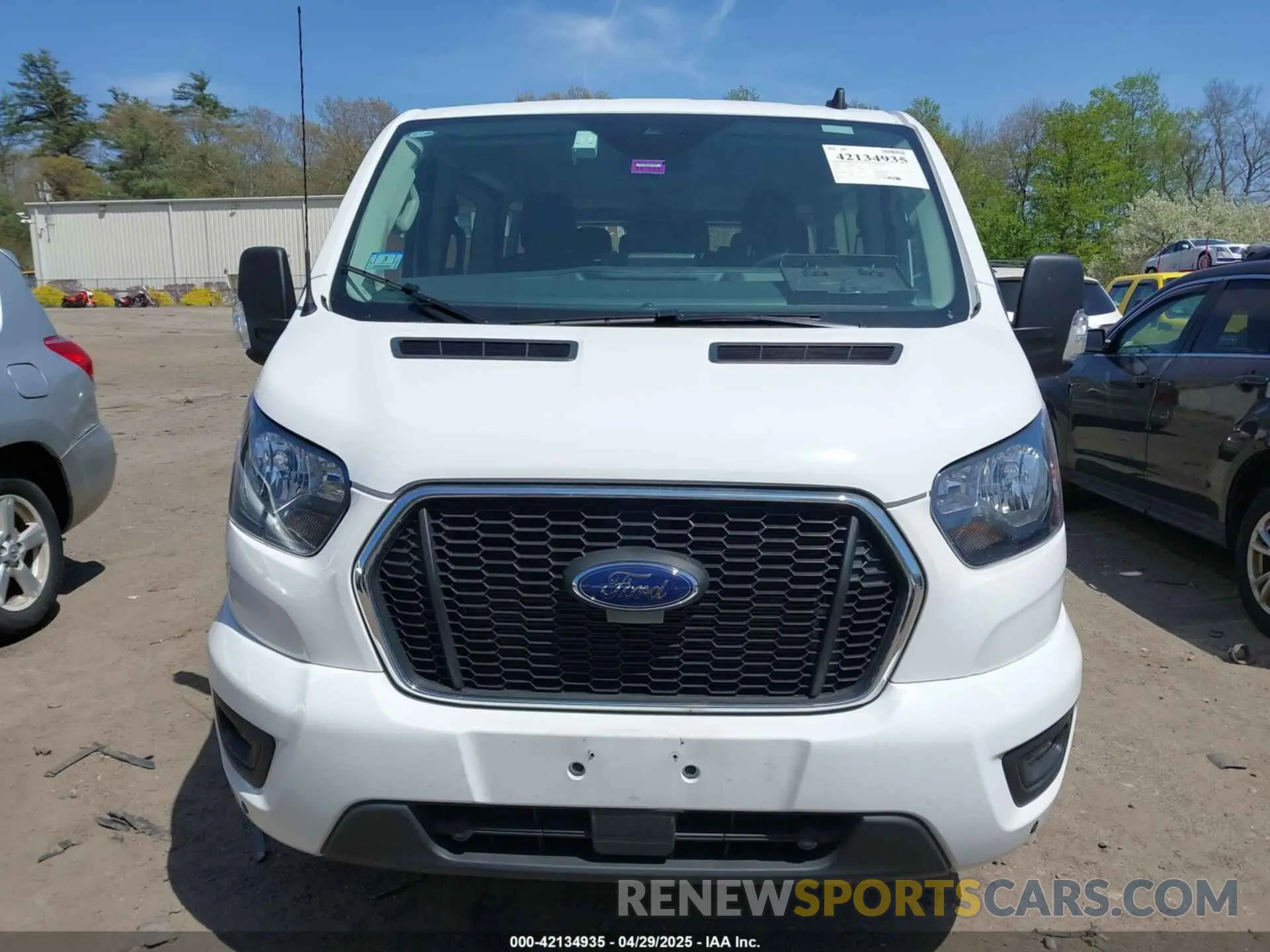 13 fotografías del automóvil dañado 1FBAX2Y88RKA15681 FORD TRANSIT-350 PASSENGER VAN 2024