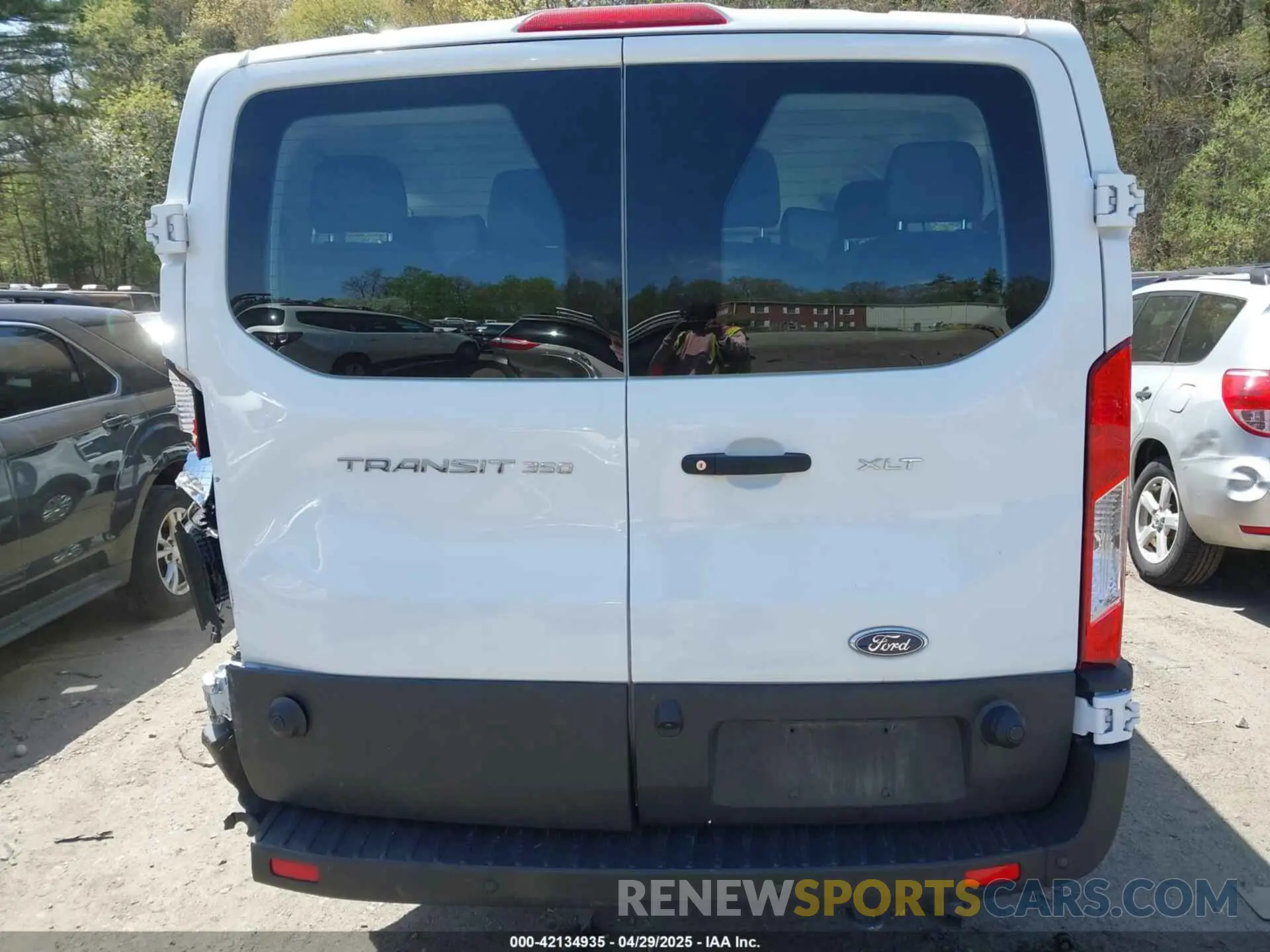 17 fotografías del automóvil dañado 1FBAX2Y88RKA15681 FORD TRANSIT-350 PASSENGER VAN 2024