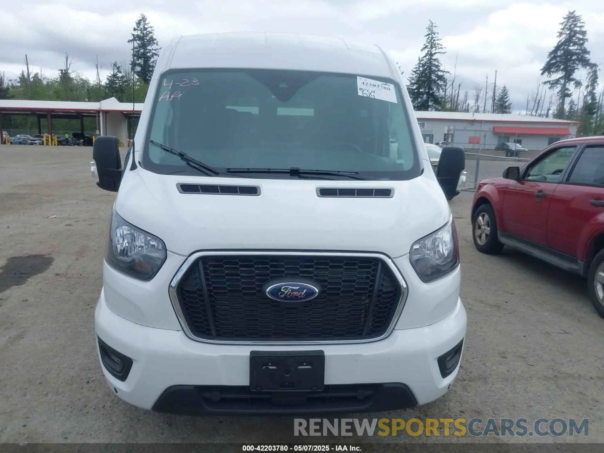 12 fotografías del automóvil dañado 1FBAX2C87SKA21405 FORD TRANSIT-350 PASSENGER VAN 2025