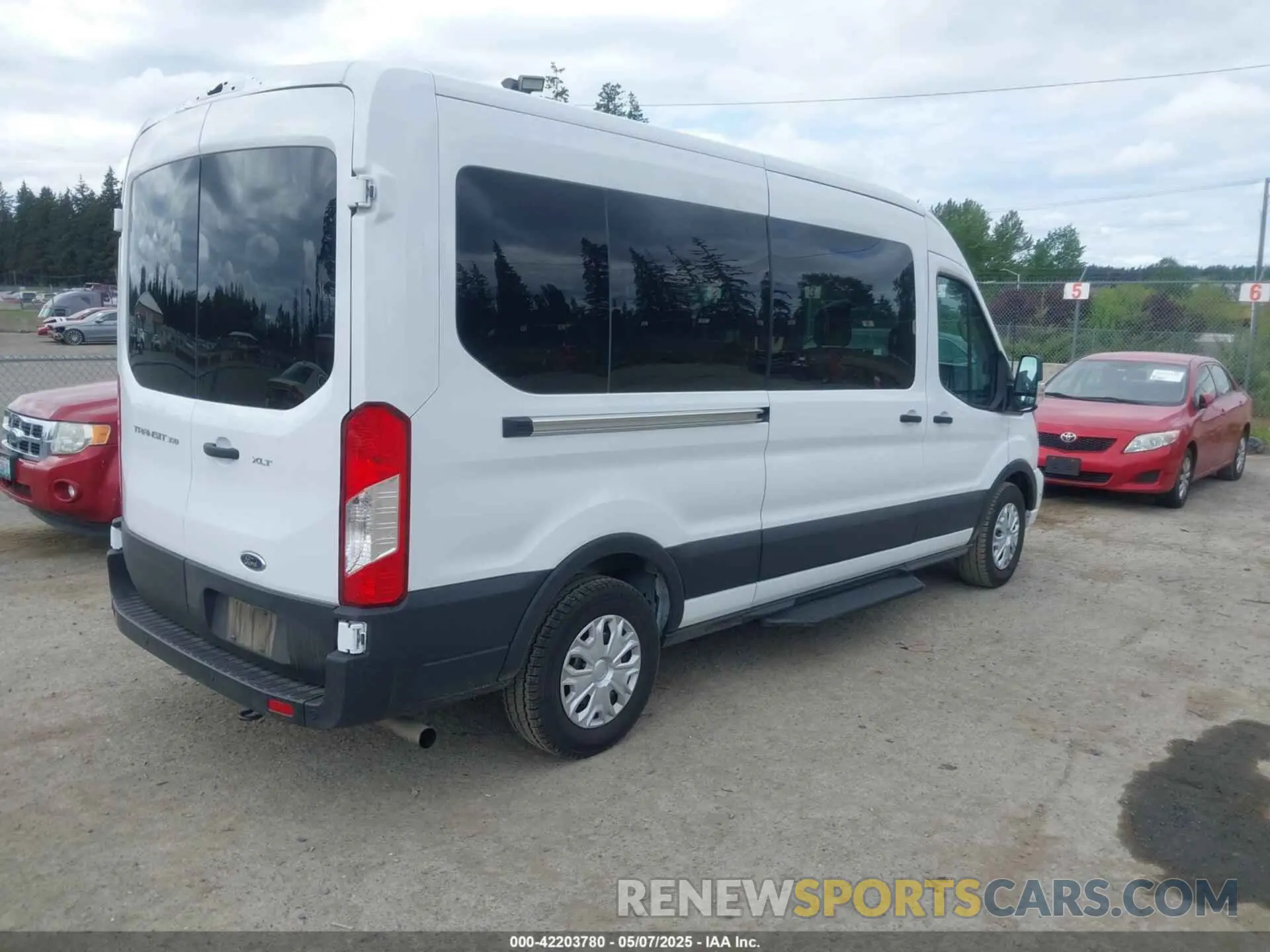 4 fotografías del automóvil dañado 1FBAX2C87SKA21405 FORD TRANSIT-350 PASSENGER VAN 2025
