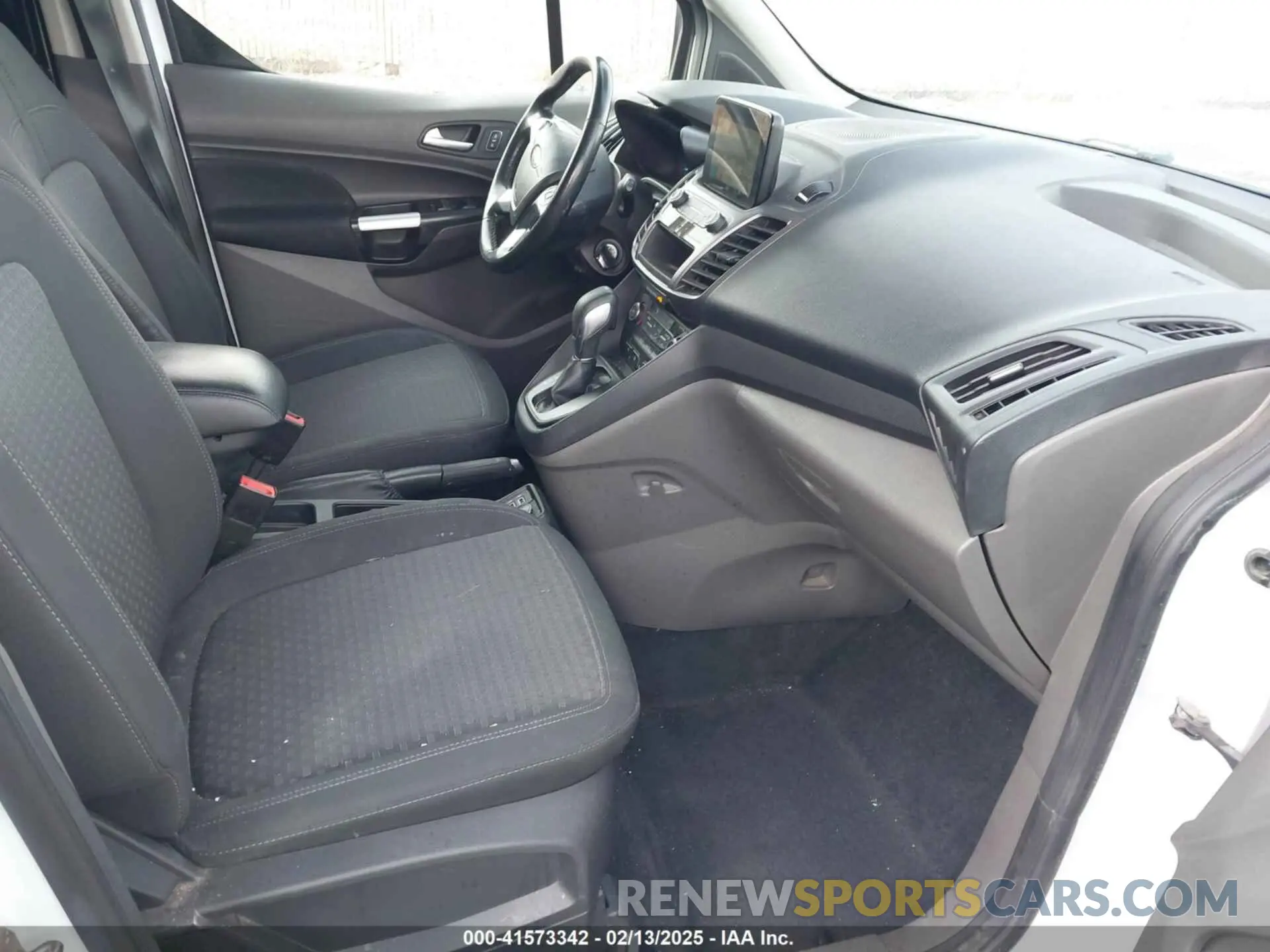 5 fotografías del automóvil dañado NM0GS9F21K1411973 FORD TRANSIT CONNECT 2019