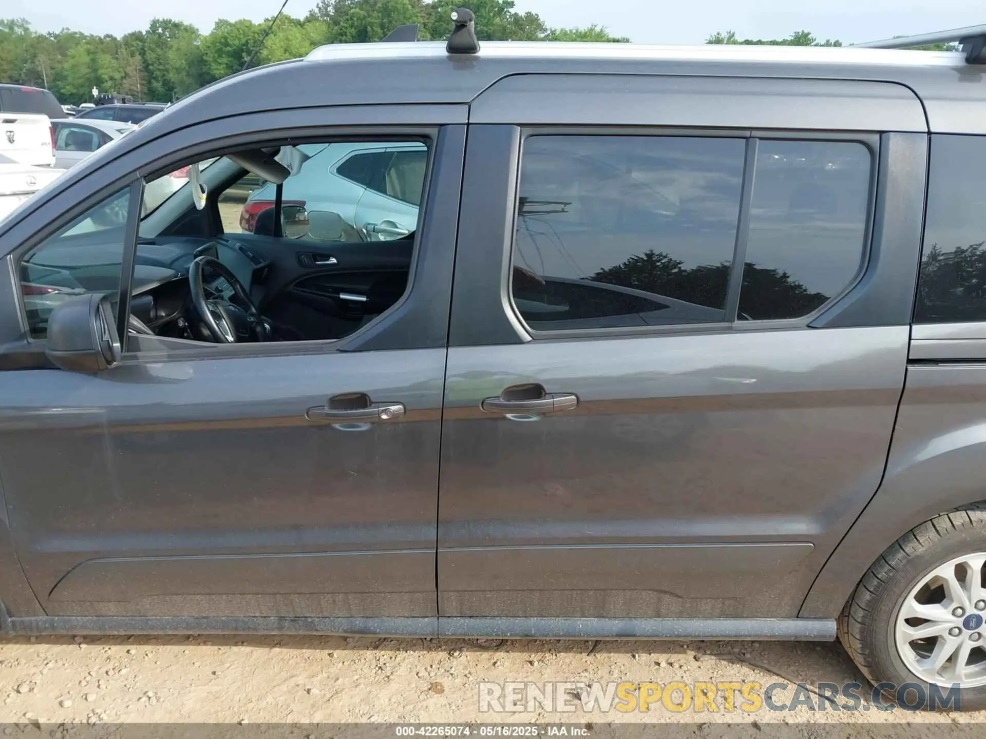 14 fotografías del automóvil dañado NM0GS9F2XK1427203 FORD TRANSIT CONNECT 2019