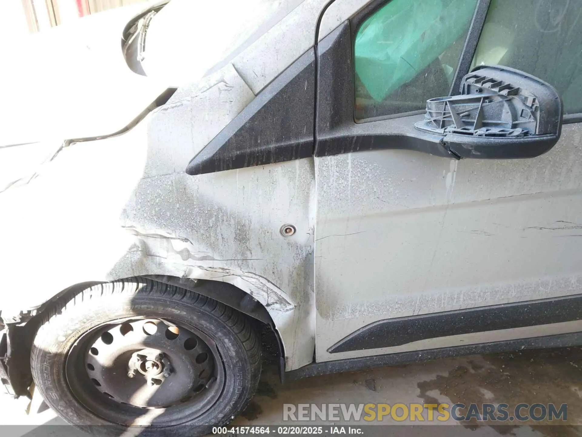 18 fotografías del automóvil dañado NM0LS7E23K1390306 FORD TRANSIT CONNECT 2019