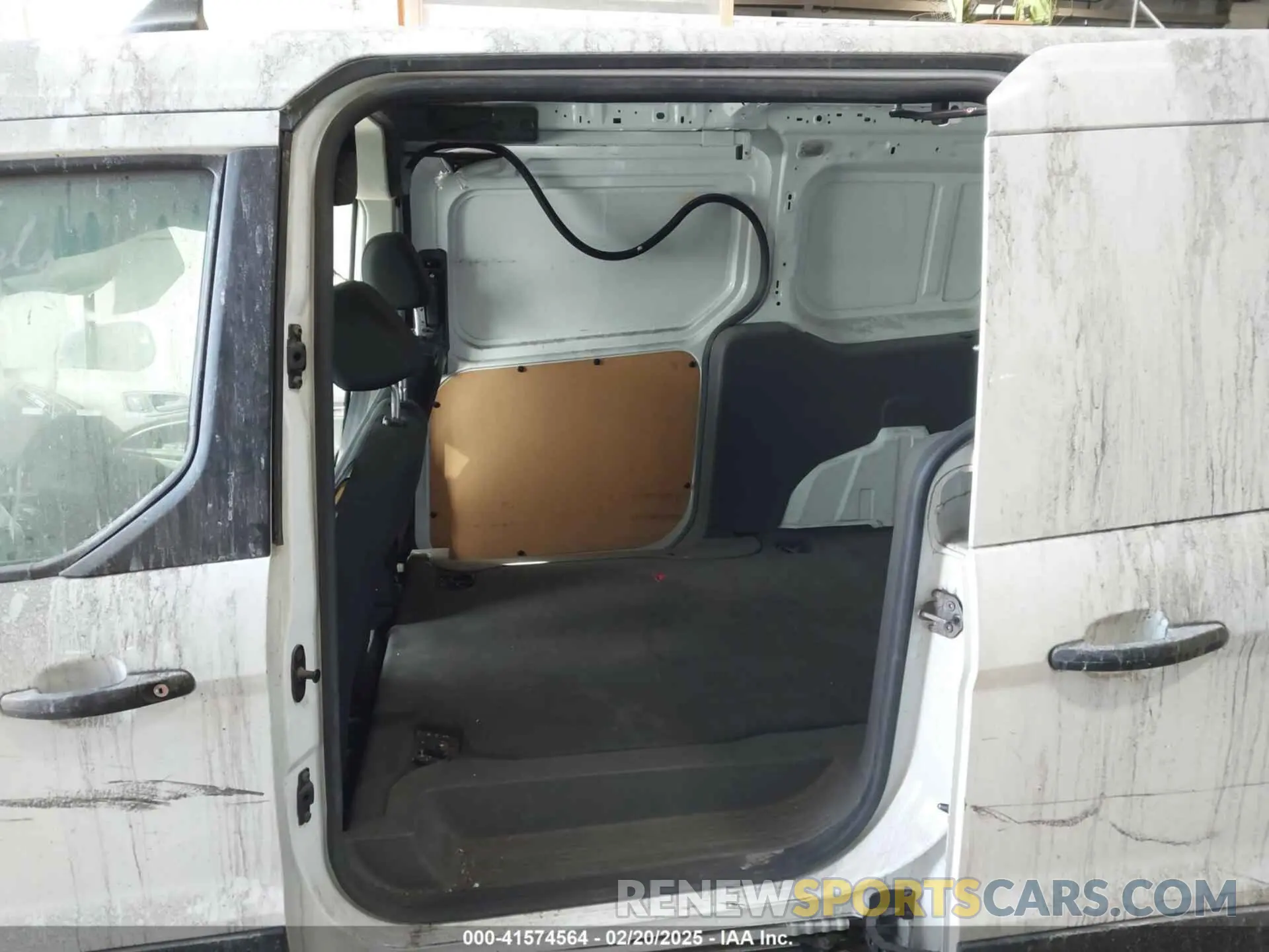 8 fotografías del automóvil dañado NM0LS7E23K1390306 FORD TRANSIT CONNECT 2019