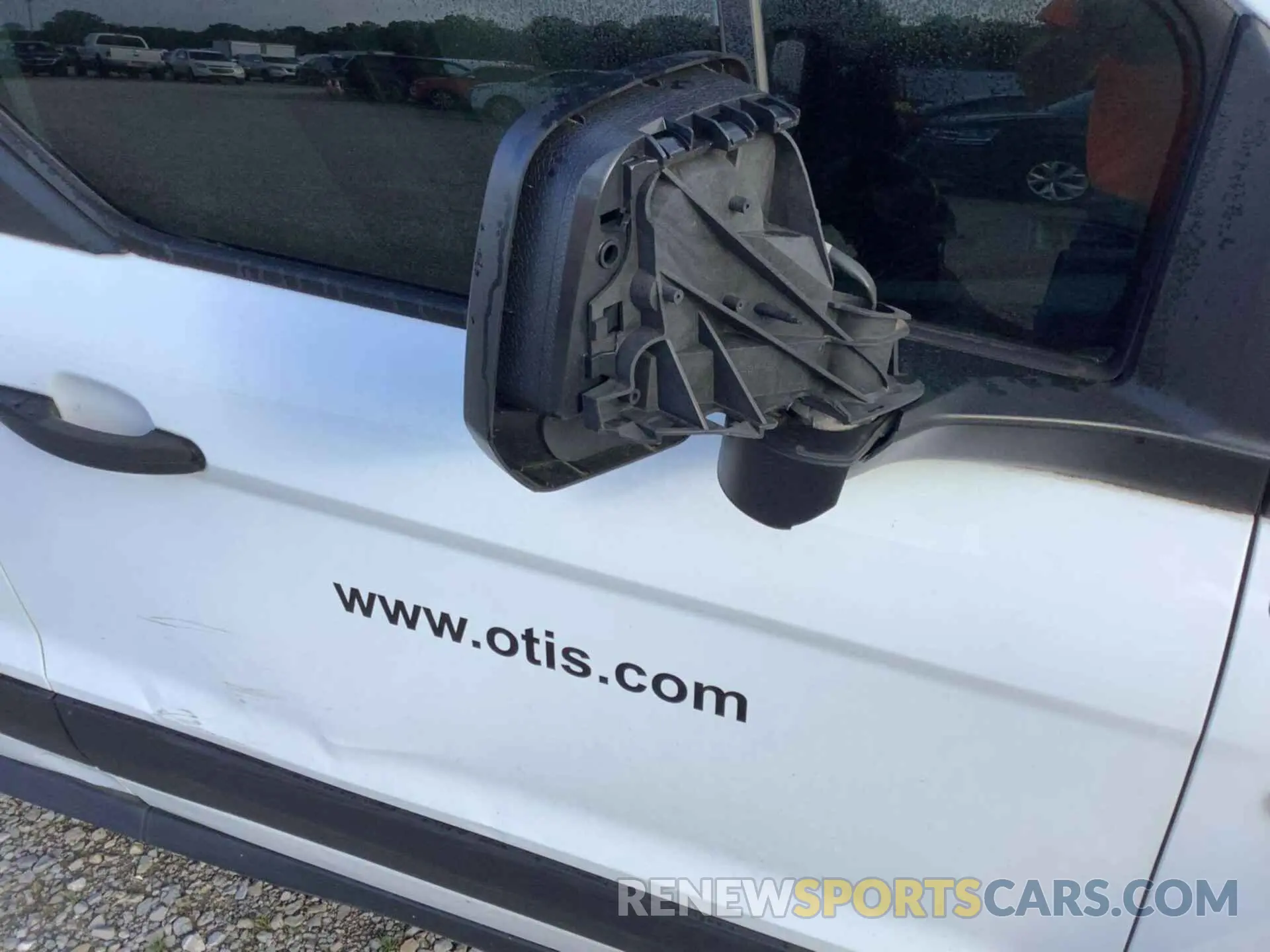 8 fotografías del automóvil dañado NM0LS7E24K1392159 FORD TRANSIT CONNECT 2019