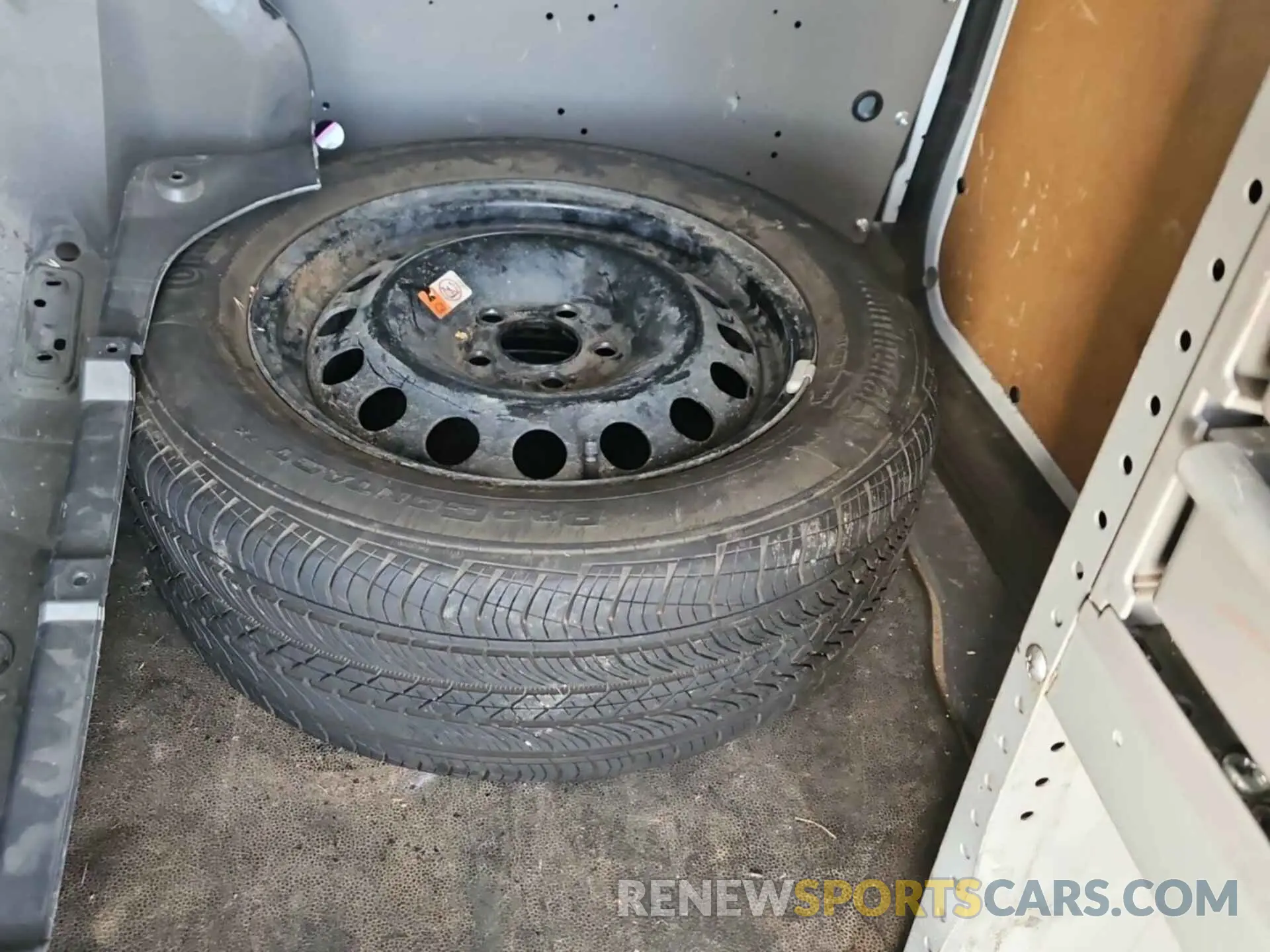 53 fotografías del automóvil dañado NM0LS7E28K1389698 FORD TRANSIT CONNECT 2019