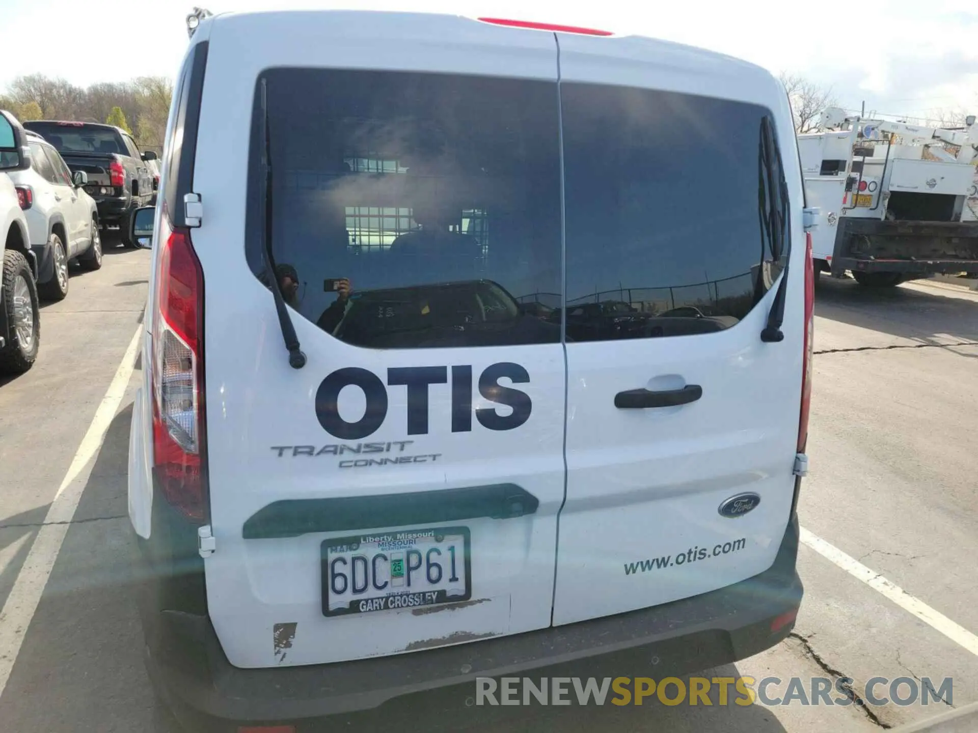 35 fotografías del automóvil dañado NM0LS7E28K1412672 FORD TRANSIT CONNECT 2019