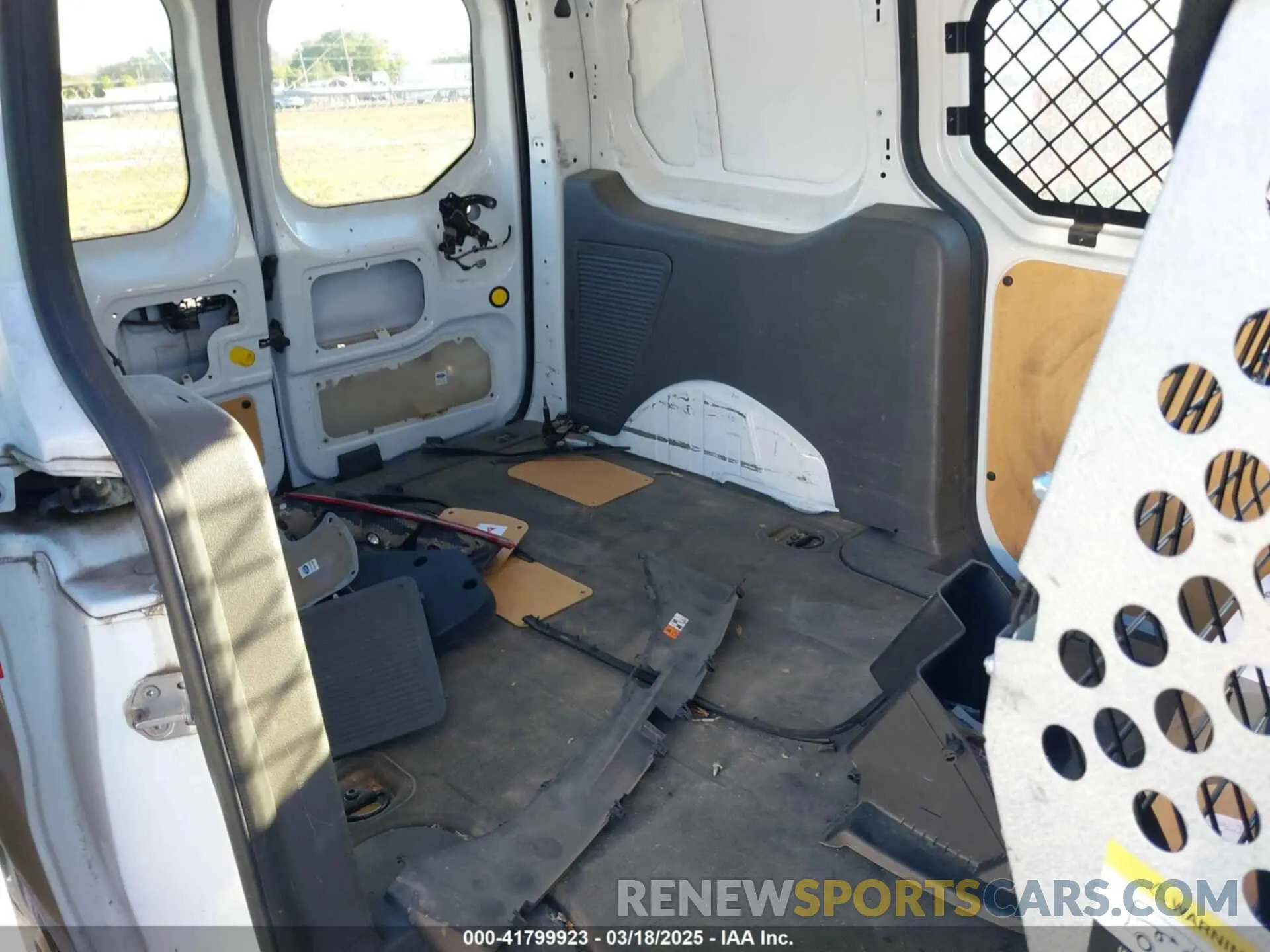8 fotografías del automóvil dañado NM0LS7E77K1420306 FORD TRANSIT CONNECT 2019