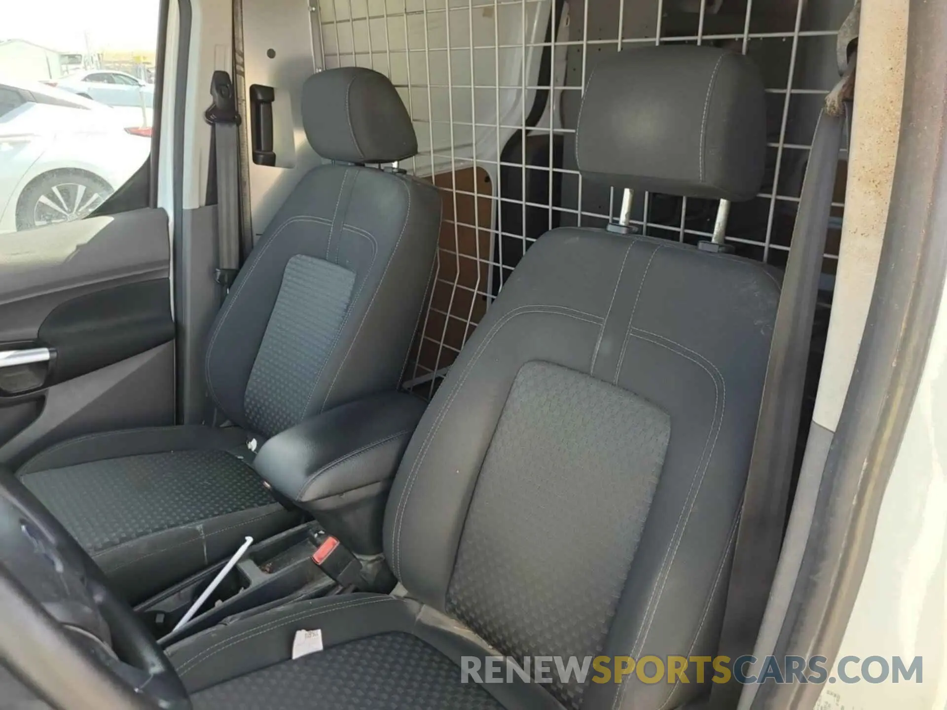 19 fotografías del automóvil dañado NM0LS7F2XK1403650 FORD TRANSIT CONNECT 2019