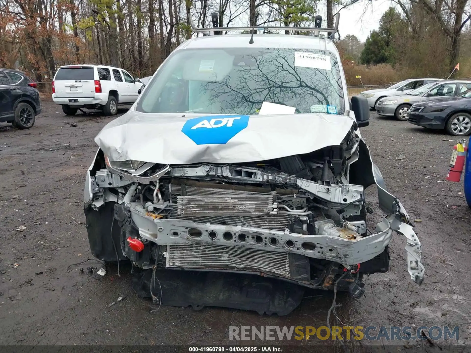 12 fotografías del automóvil dañado NM0LS7F2XK1414910 FORD TRANSIT CONNECT 2019