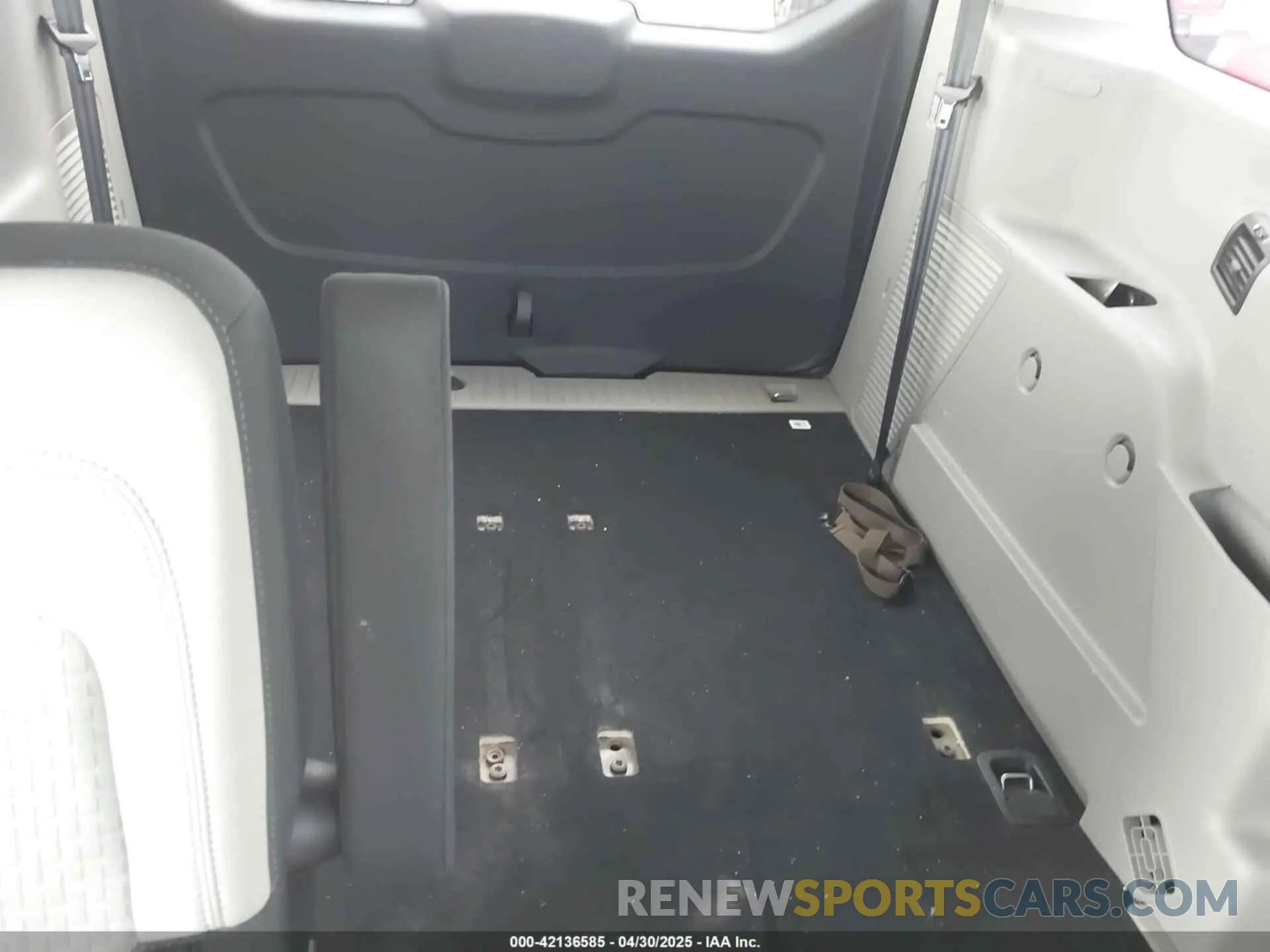 12 fotografías del automóvil dañado NM0GE9F25L1456908 FORD TRANSIT CONNECT 2020