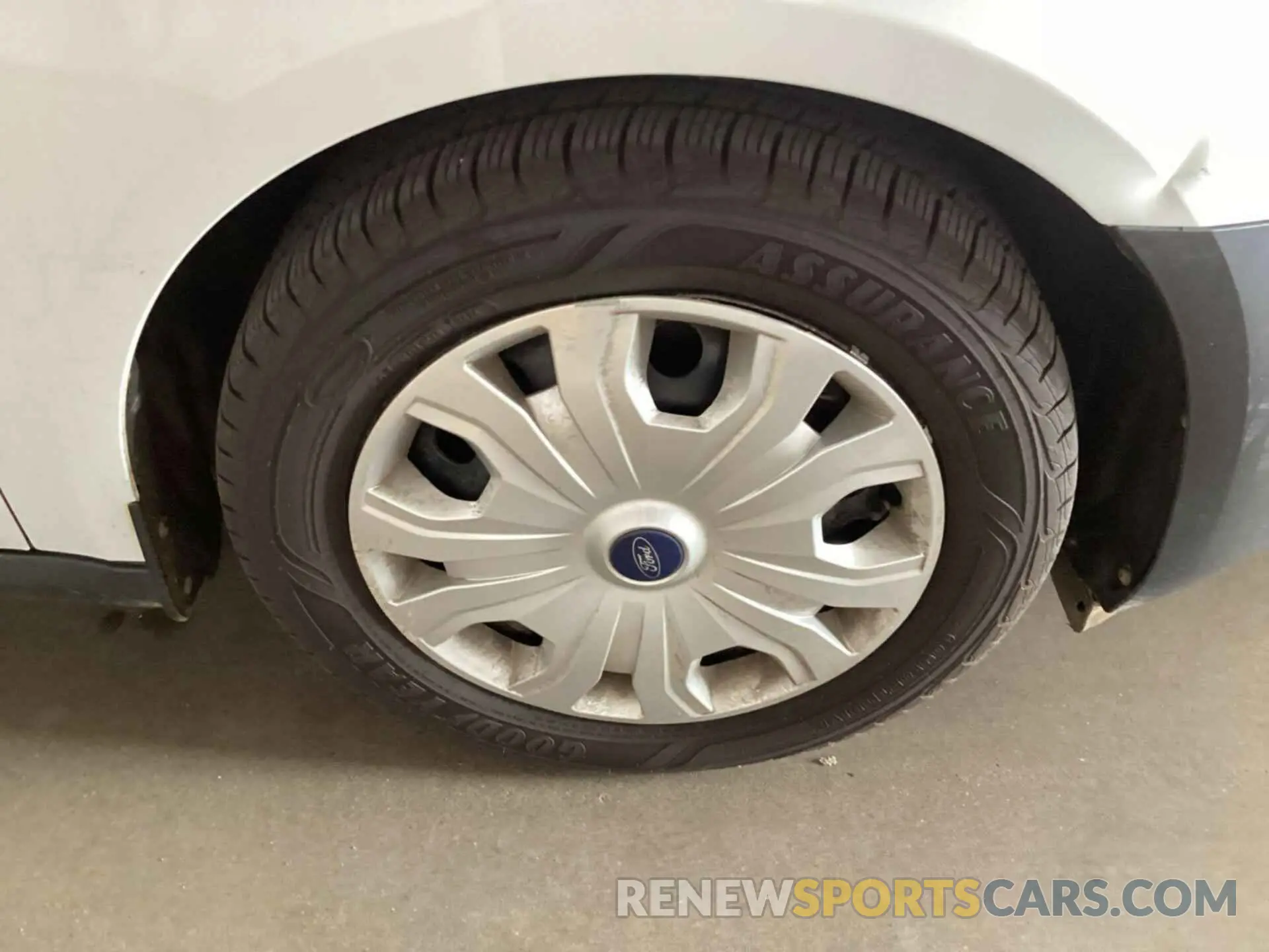 13 fotografías del automóvil dañado NM0LS7E22L1480774 FORD TRANSIT CONNECT 2020