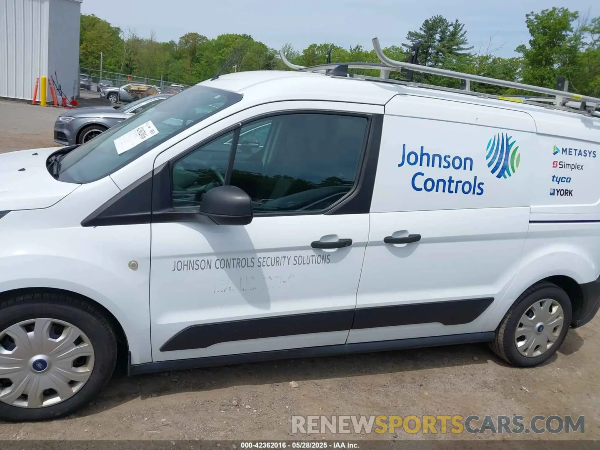 14 fotografías del automóvil dañado NM0LS7E23L1460565 FORD TRANSIT CONNECT 2020