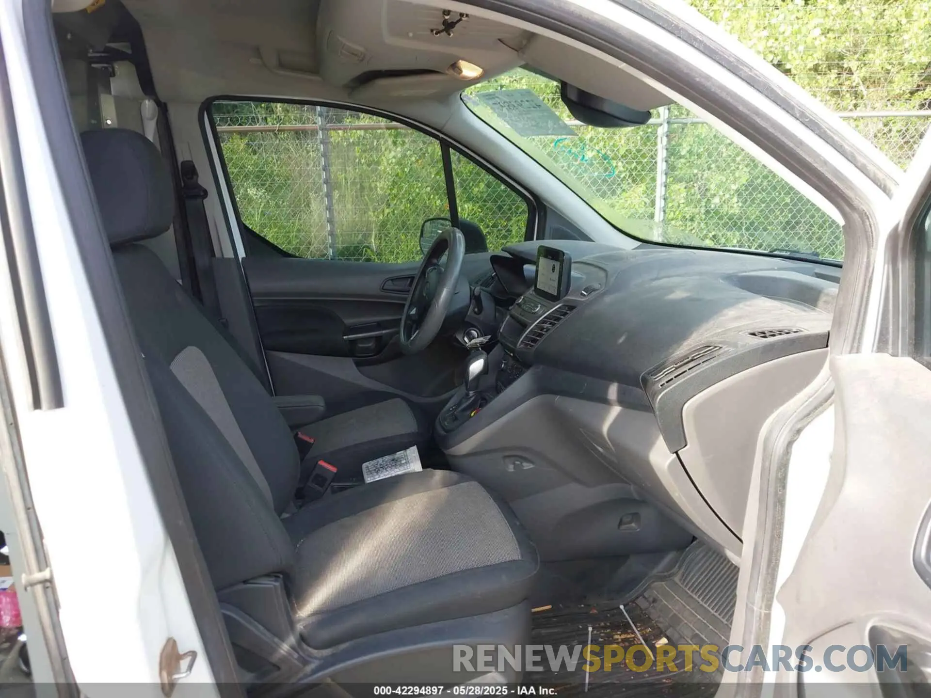 5 fotografías del automóvil dañado NM0LS7E28L1466197 FORD TRANSIT CONNECT 2020