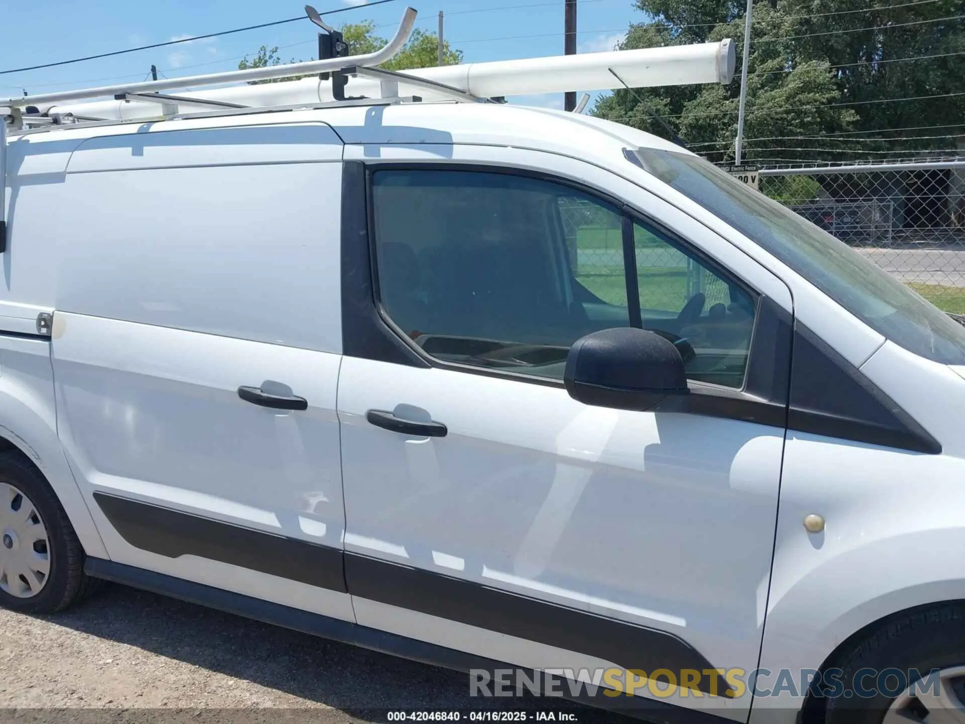 13 fotografías del automóvil dañado NM0LS7E29L1465981 FORD TRANSIT CONNECT 2020